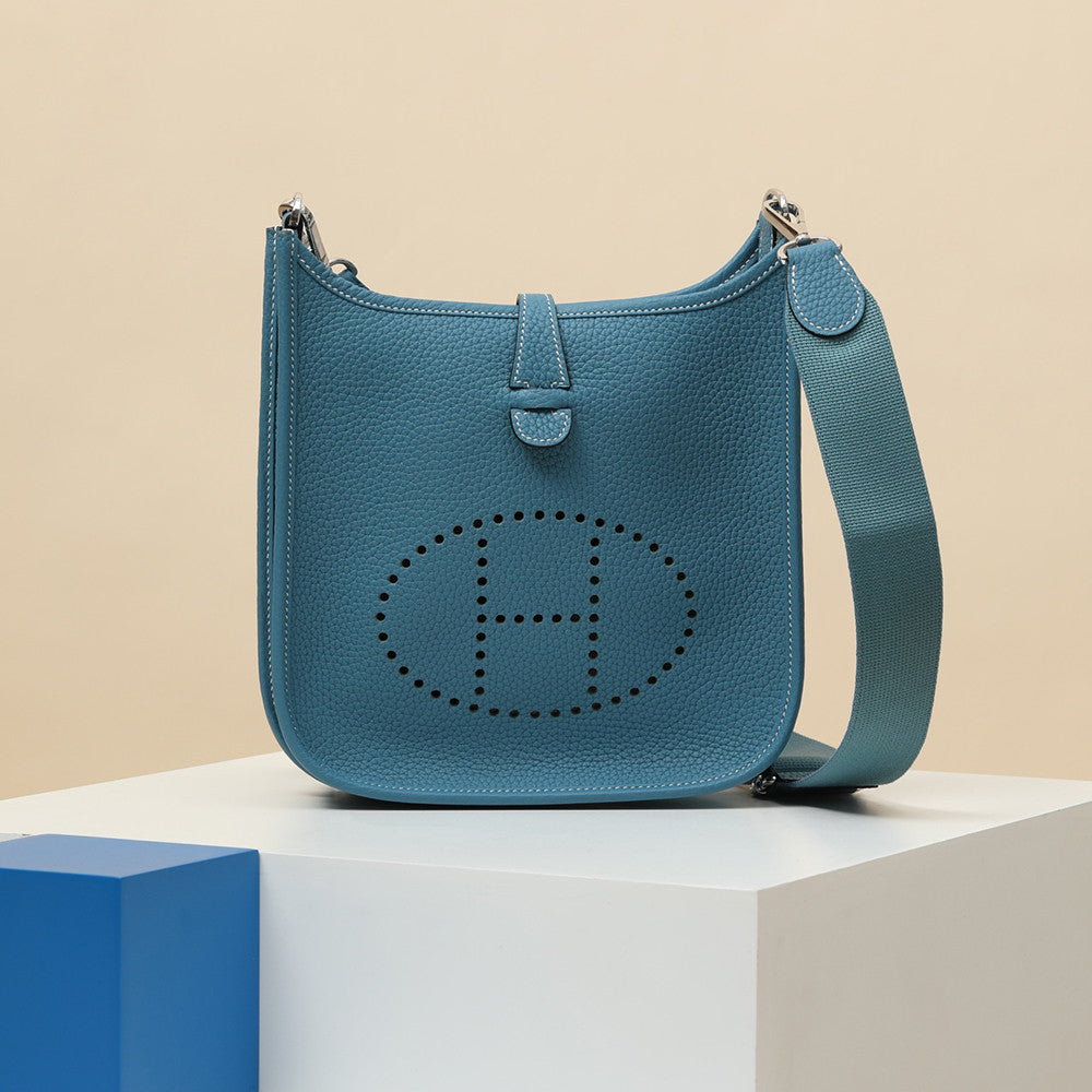 Hermes Evelyne 23 Elephant Grey Silver Buckle Black And Silver Single-shoulder Crossbody Bag Multi-colour Collection Link A Luxurious And Elegant Crossbody Bag Bags #82929A