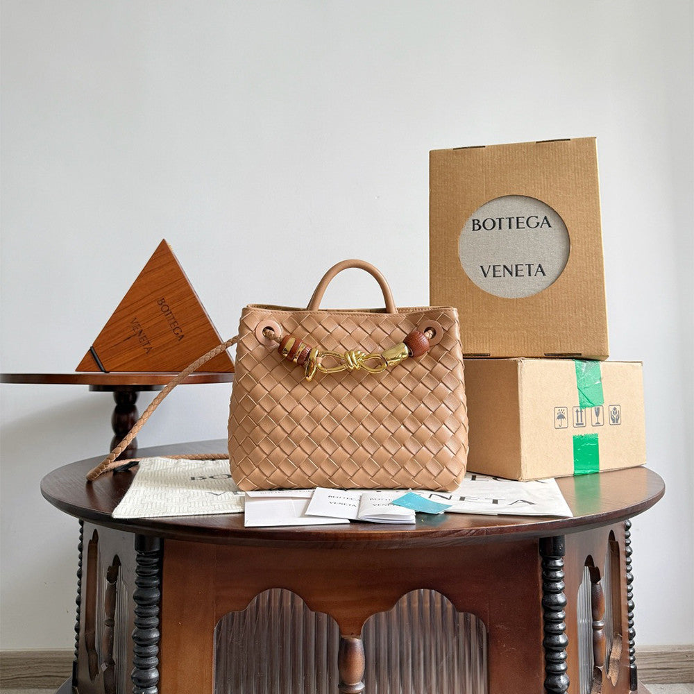 Bottega Veneta Andiamo Woven Design Leather Single Room Tote Women's Brown #332699