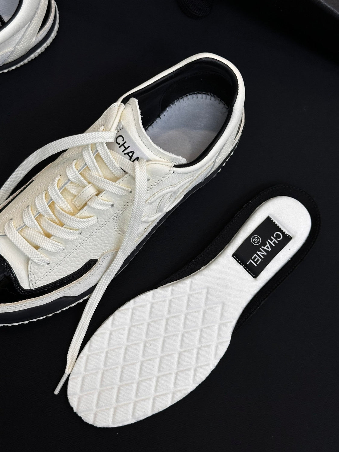 Chanel Thin-soled Sneakers Moral Training Shoes #382625