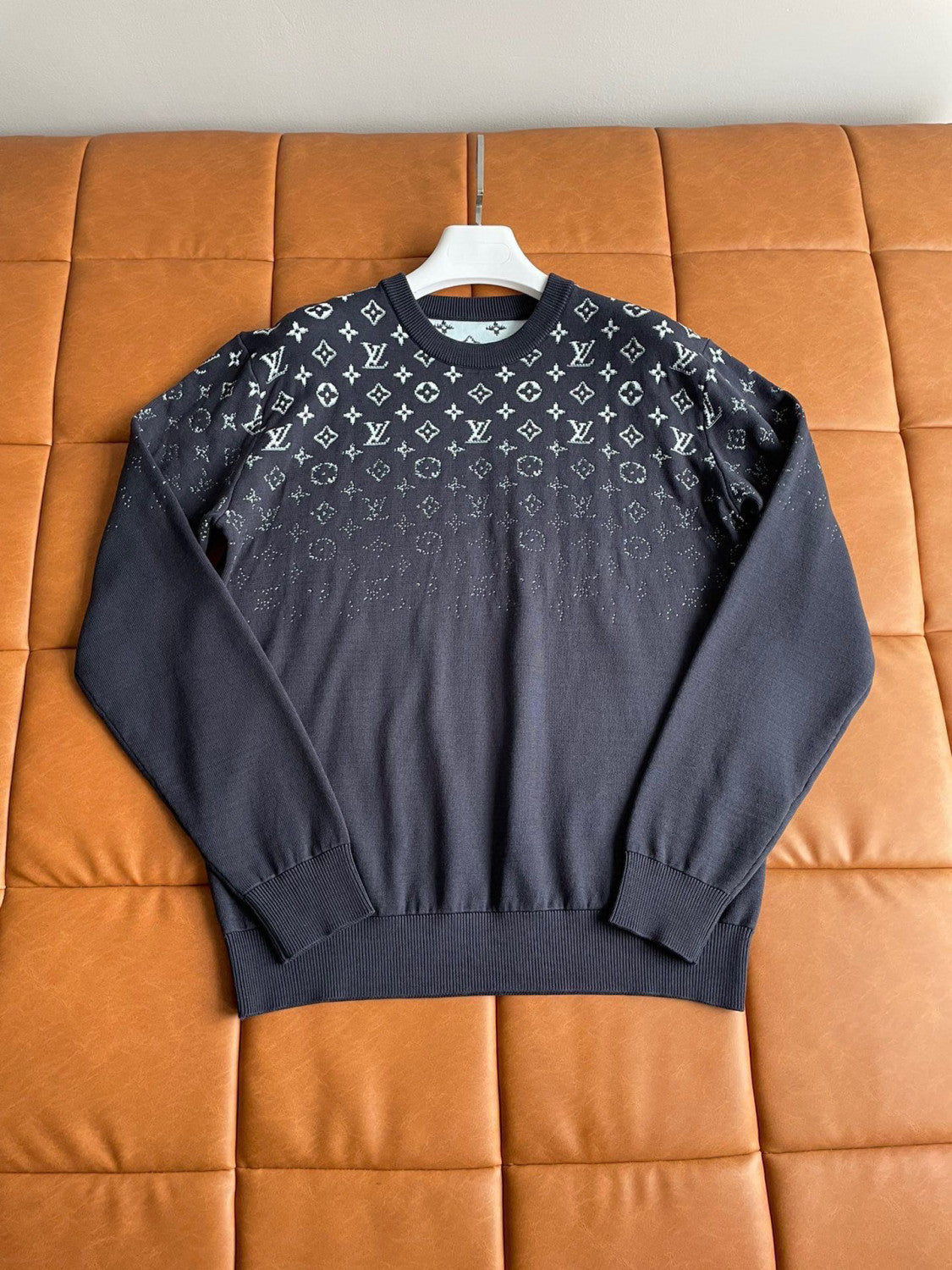 Louis Vuitton Men's Summer Gradient Cotton Hoodie CrewNeck Sweatshirt Pullover #97129