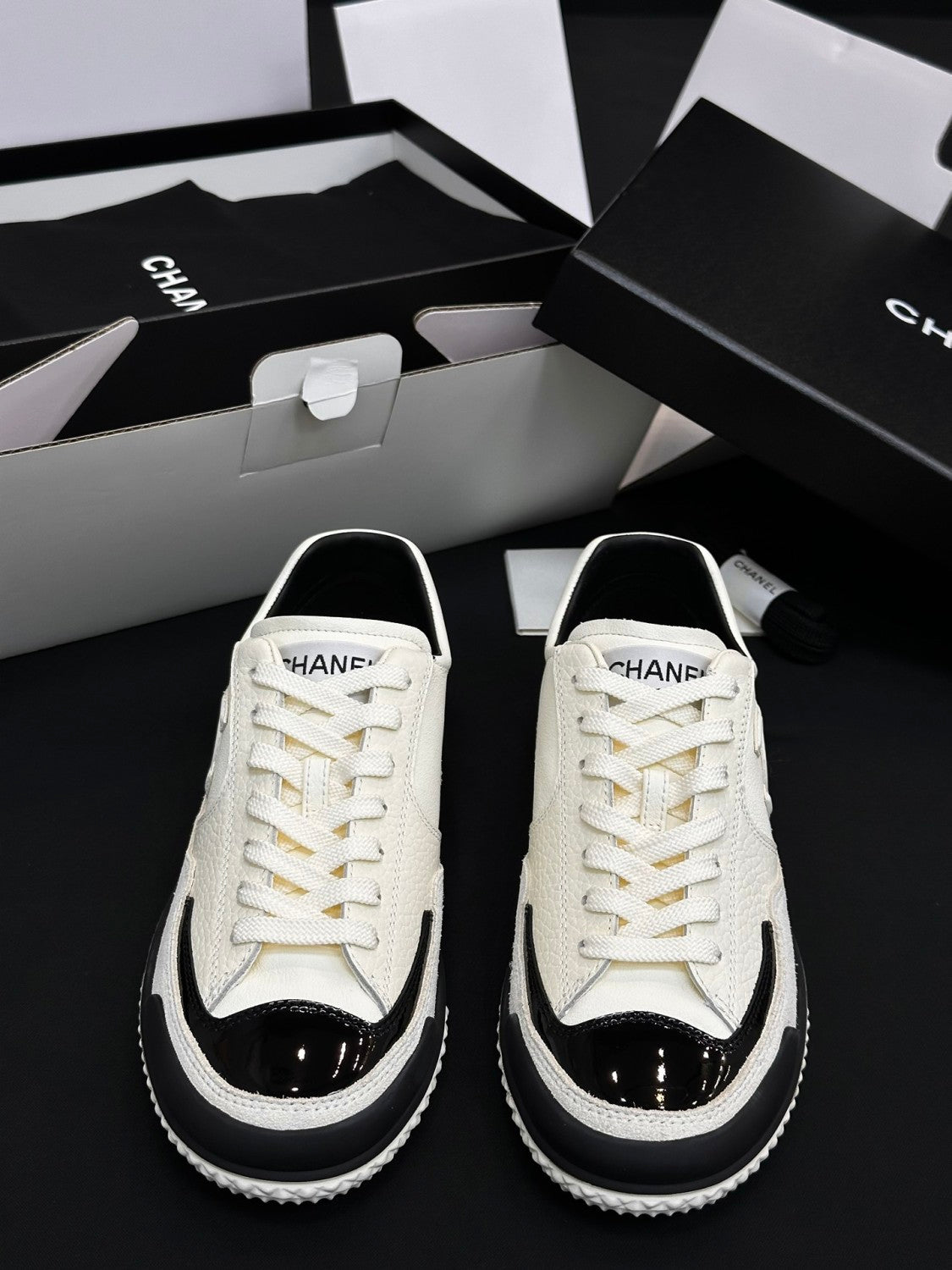 Chanel Thin-soled Sneakers Moral Training Shoes #382625