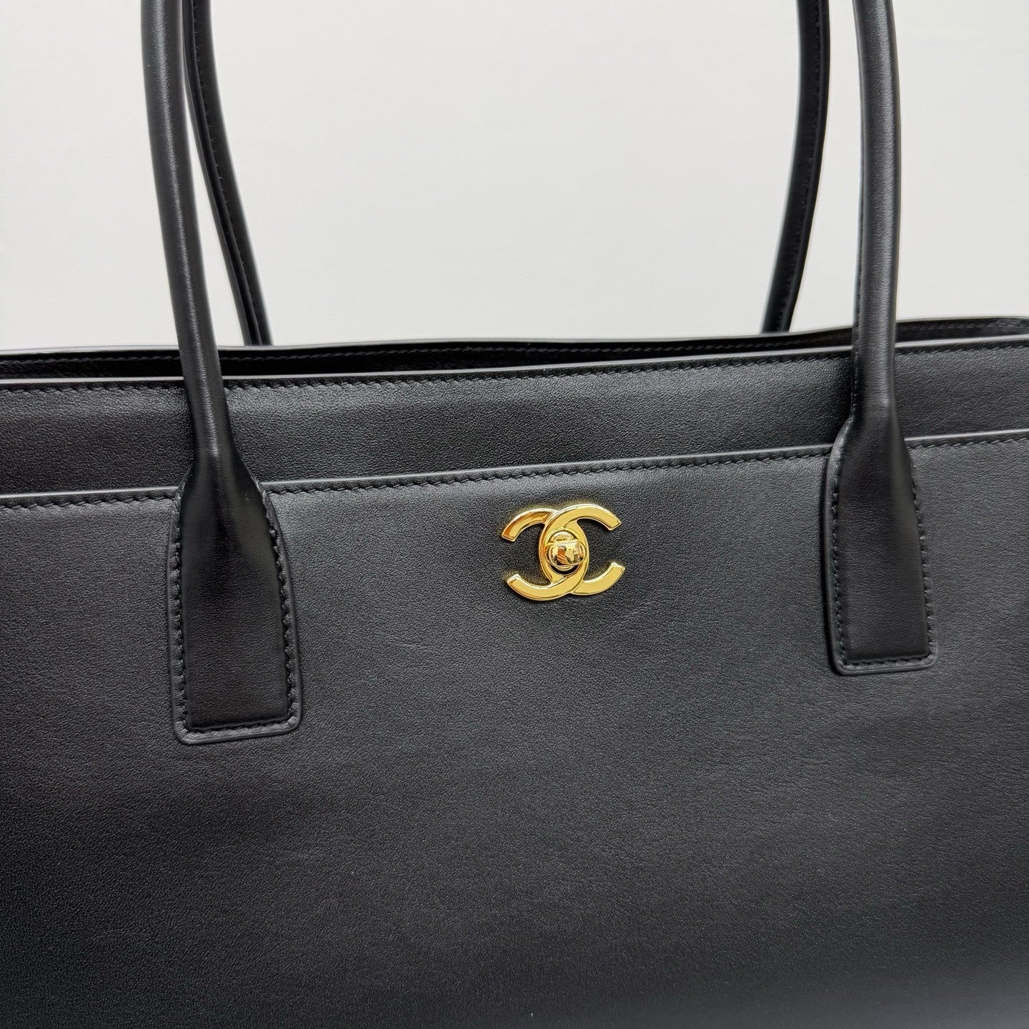 Chanel Small Shopping Bag Calfskin Gold-tone Metal #381318