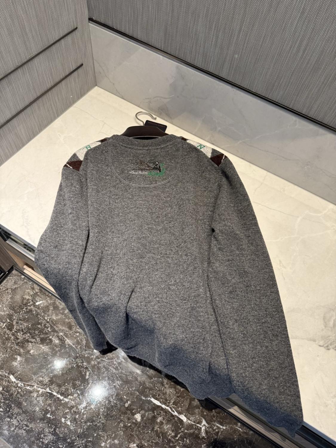 Louis Vuitton Men's Argyle Crew Neck Sweater Spring/Fall Checkered Embroidered Wool Solid Color Long Sleeve Sweater #81564