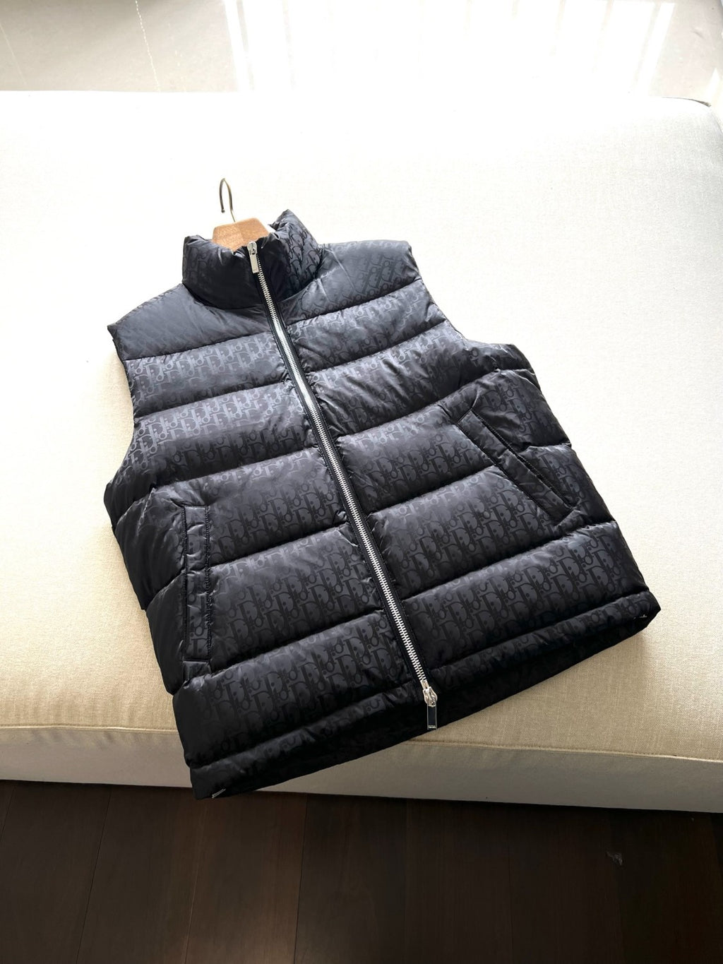 Dior Oblique Sleeveless Down Jacket Zip Puffer Vest Men's Autumn And Winter Fashion Trend Sleeveless Warm Jacket #96497