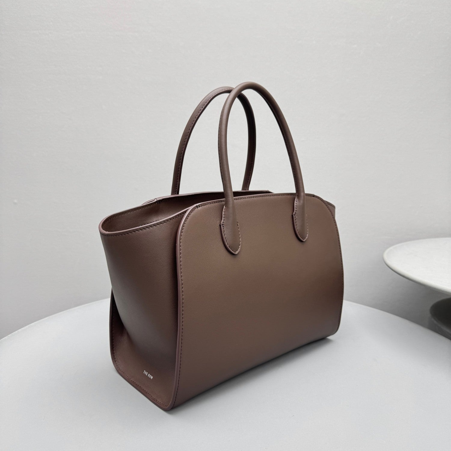 THE ROW Men's & Women's Marlo 12 Tote Bag Lychee-Patterned Shopping Tote Casual Solid-Color Plain-Weave Leather Handbag Bags W1802L72MUAS #81732