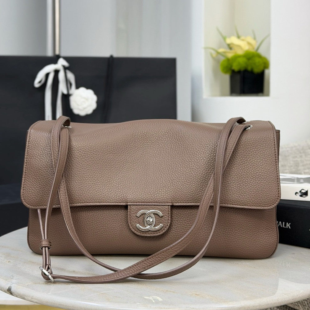 Chanel 26s Black And Silver Grained Calfskin Cf Maxi Flap Crossbody Bag Stylish Sophisticated And Elegant Available In Multiple Colours Lady Bags AS6231 #84387A