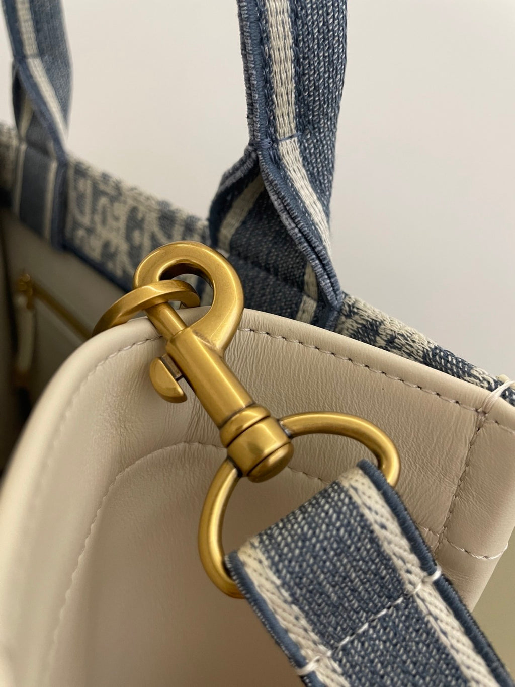 Dior Book Tote Women's Removable Shoulder Strap Classic Letter Embroidery Cotton Tote Bag Shopping Handbag Shoulder Bags #76876