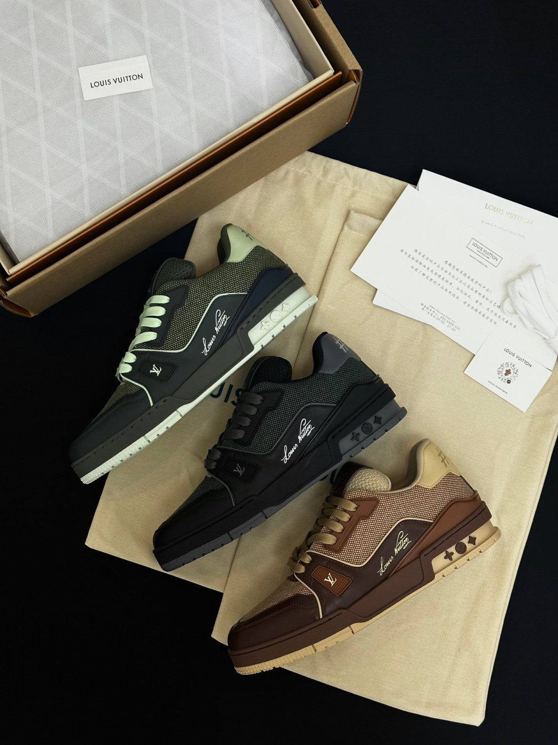 LOUIS VUITTON LV Trainer Sneaker Shoes #378550