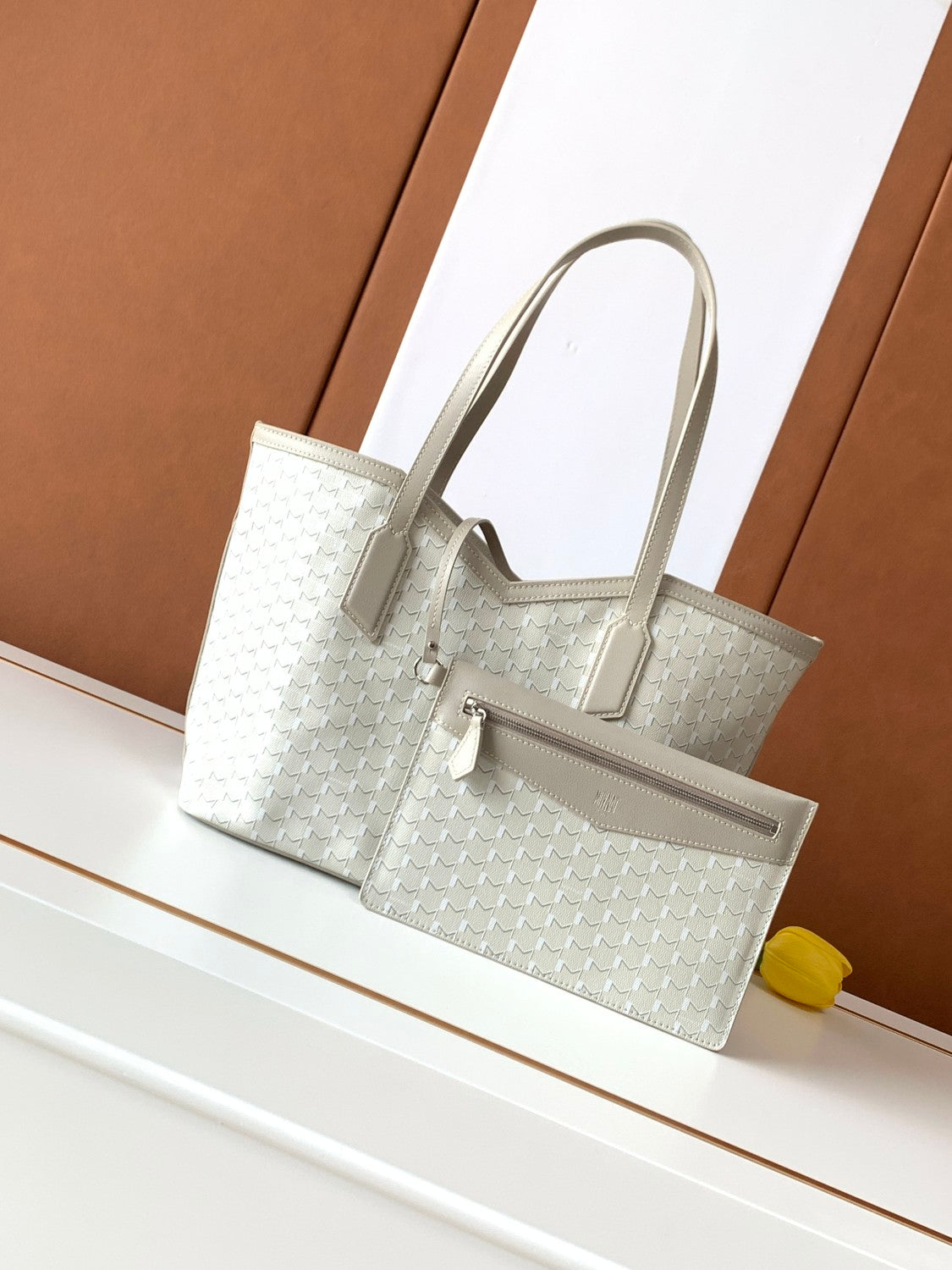 Moynat M Canvas Women's Classic Fashion Gray Canvas Tote Bag With Hook Closure Dual Use Handle And Shoulder Strap Bag Bags #78699