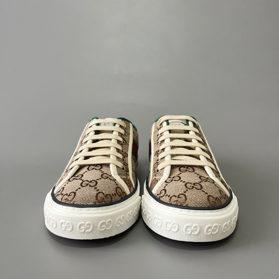GUCCI Women's Gucci Tennis 1977 Sneaker in Beige Ebony Original GG Canvas #379374