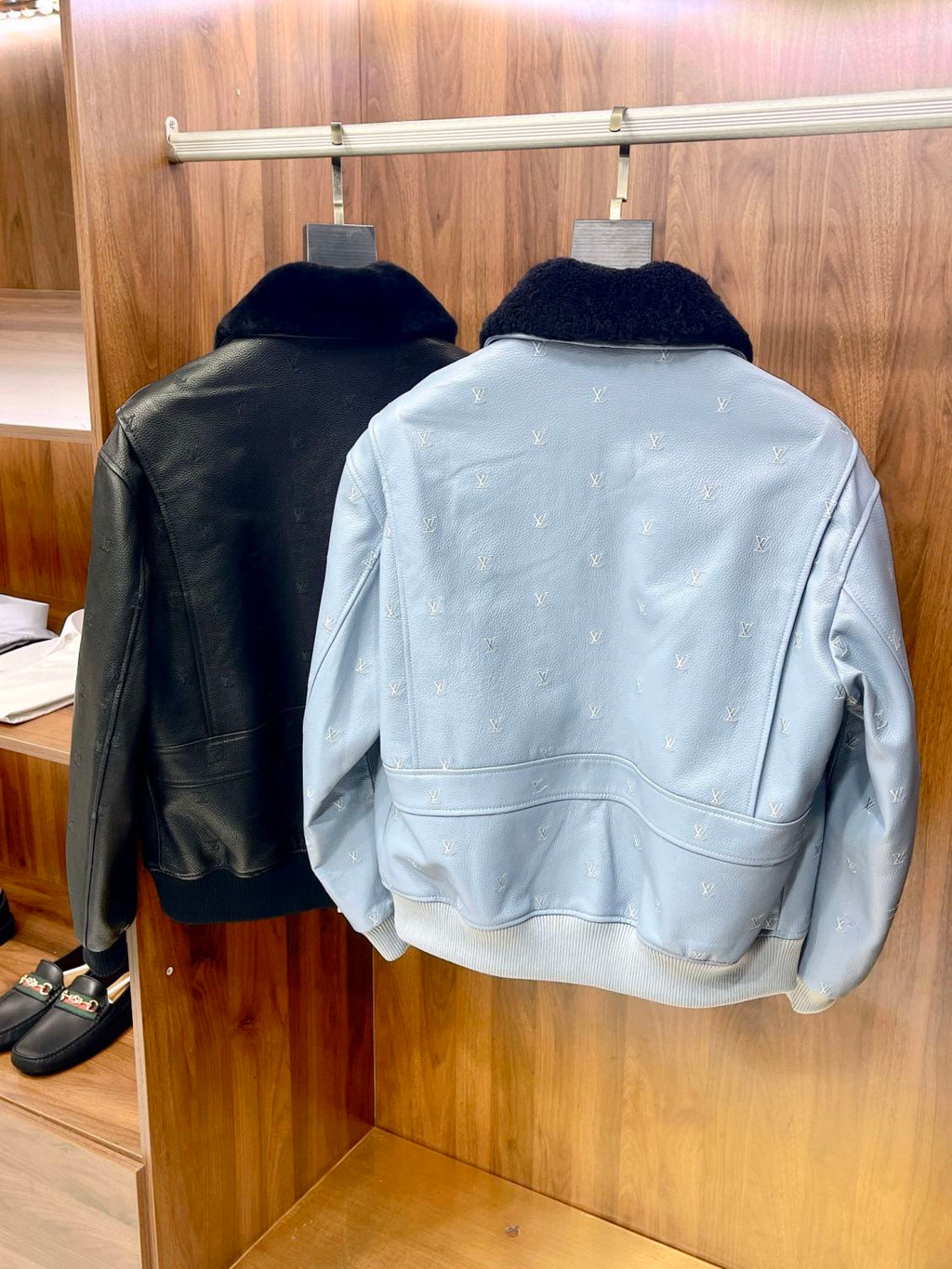 Louis Vuitton Men's Fall/winter Pilot Drawstring Jacket Solid Color Logo Jacquard Hair Collar Colorblocking Leather Jacket #71553