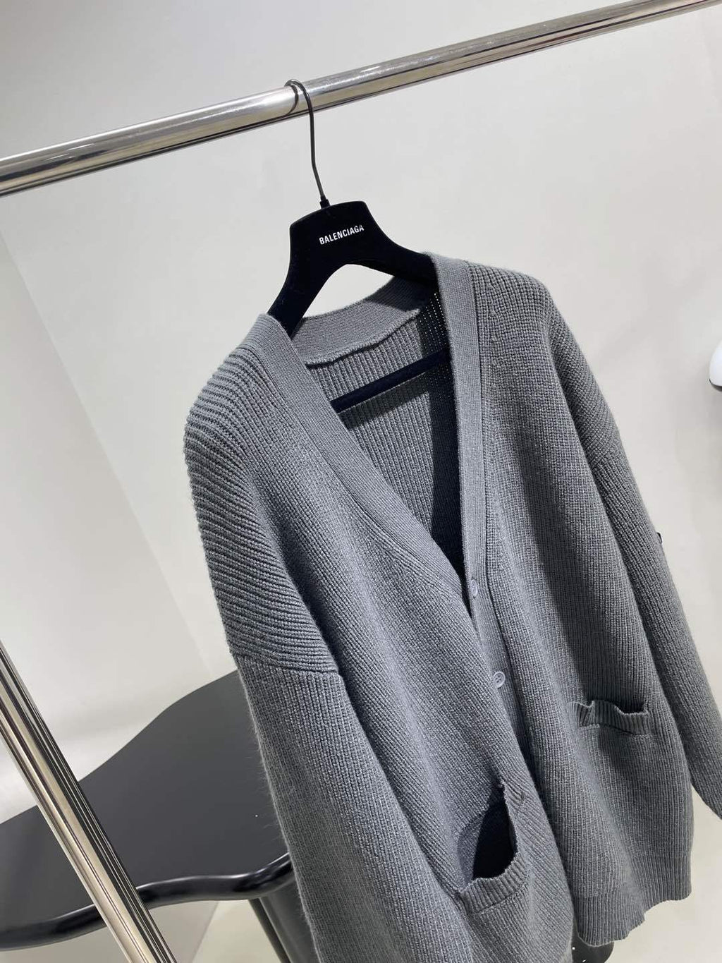 Balenciaga Men's And Women's Spring/fall Fashion Casual V-neck Single Button Wool Knit Cardigan #78622