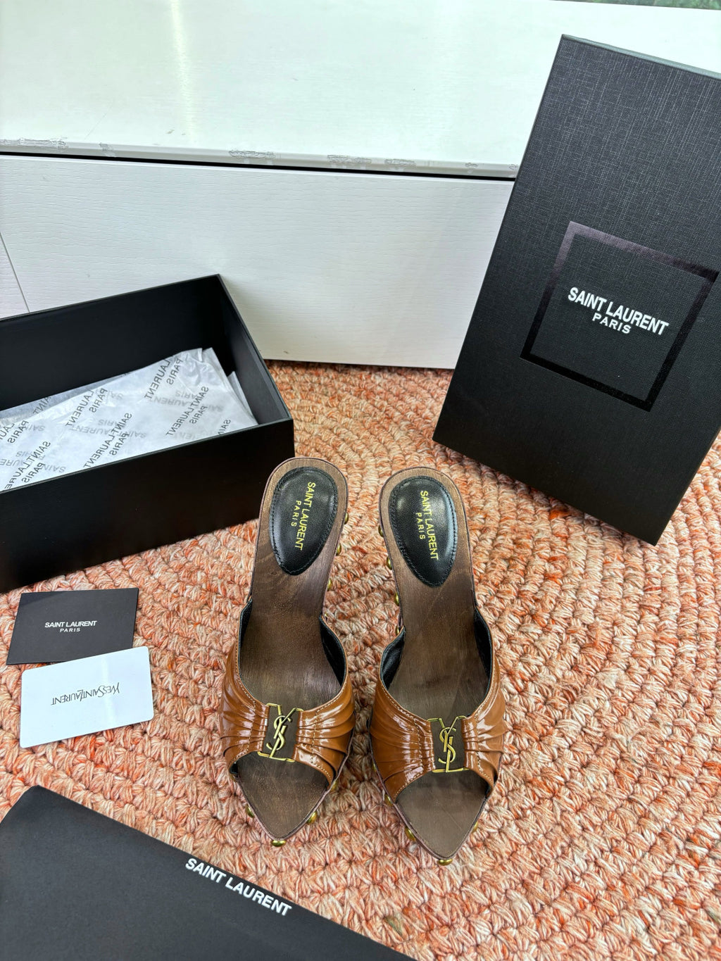 Saint Laurent BABYLONE Clogs in Smooth Leather #379492