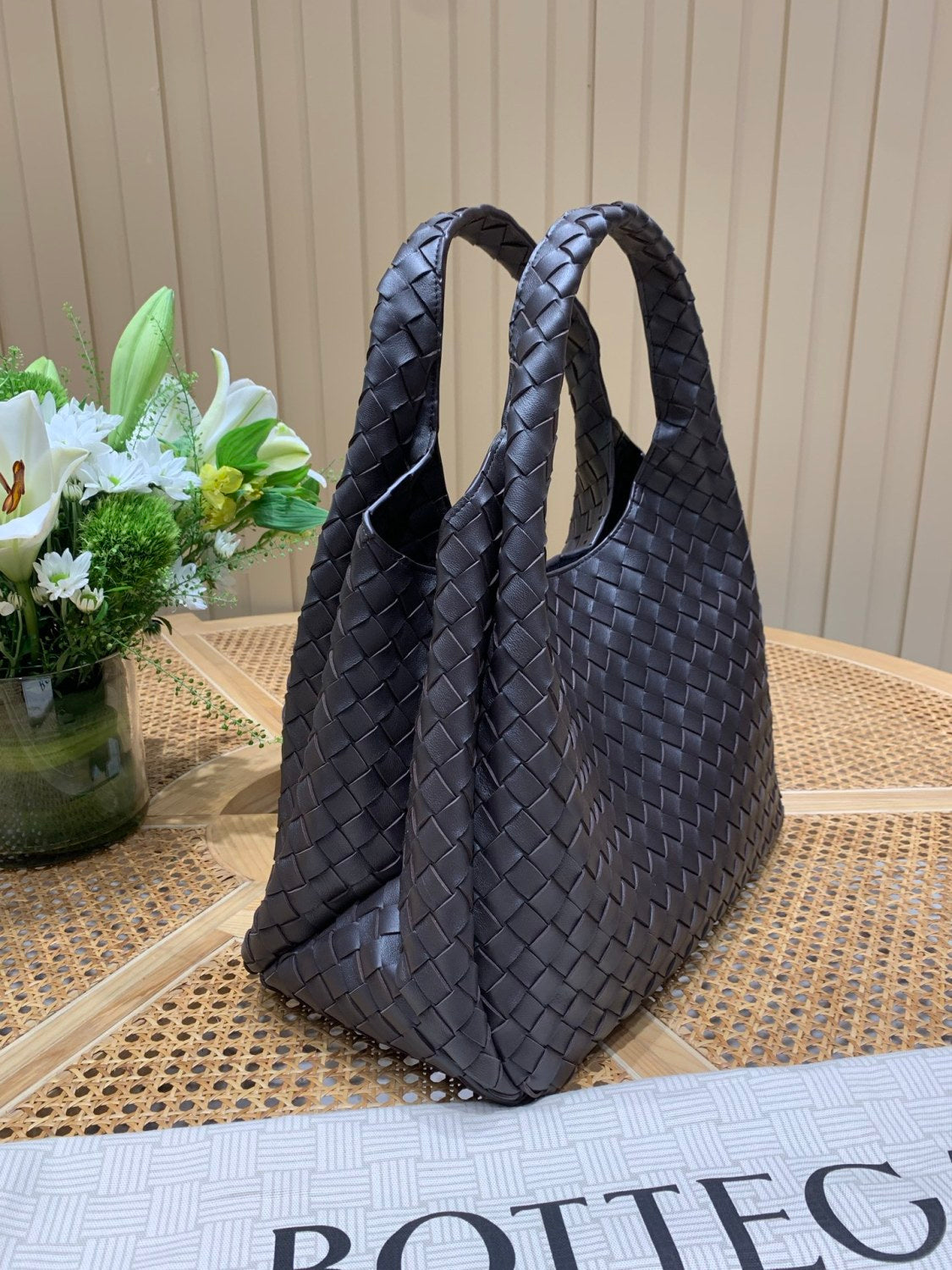 Bottega Veneta Women's Fashion Classic Solid Color Woven Leather Shoulder Bag Handbag Tote Bag Bags 844250V4SC02190 #79145