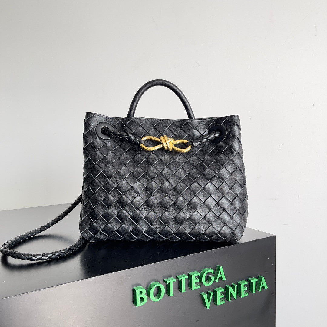 Bottega Veneta Andiamo Leather Woven Square Crossbody Bag Elegant Casual Handbag #194707