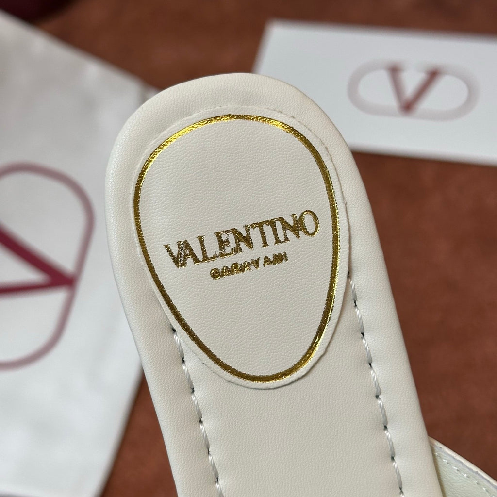Valentino Women's Summer Solid Color Leather Studded Flat Toe Thong Sandals Slippers Shoes #76982