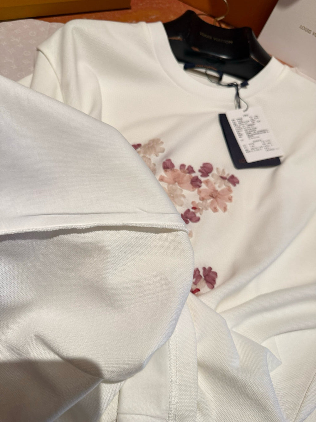 Louis Vuitton x Men's Floral Embroidered Round Neck Cotton Solid Color Summer Straight Short Sleeve T-Shirt #81353