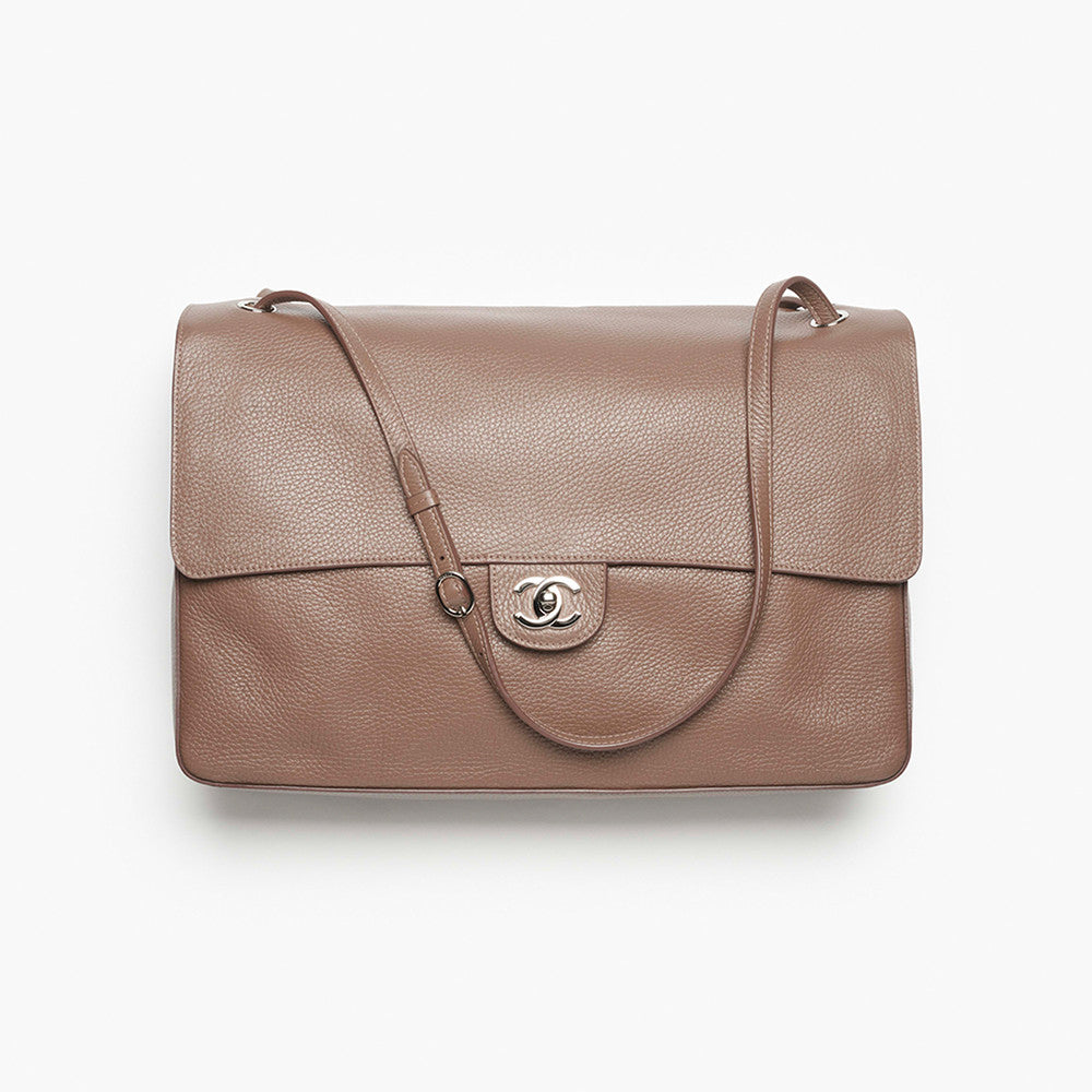 CHANEL Maxi Flapbag Grained Calfskin Silver Metal Light Brown #377491