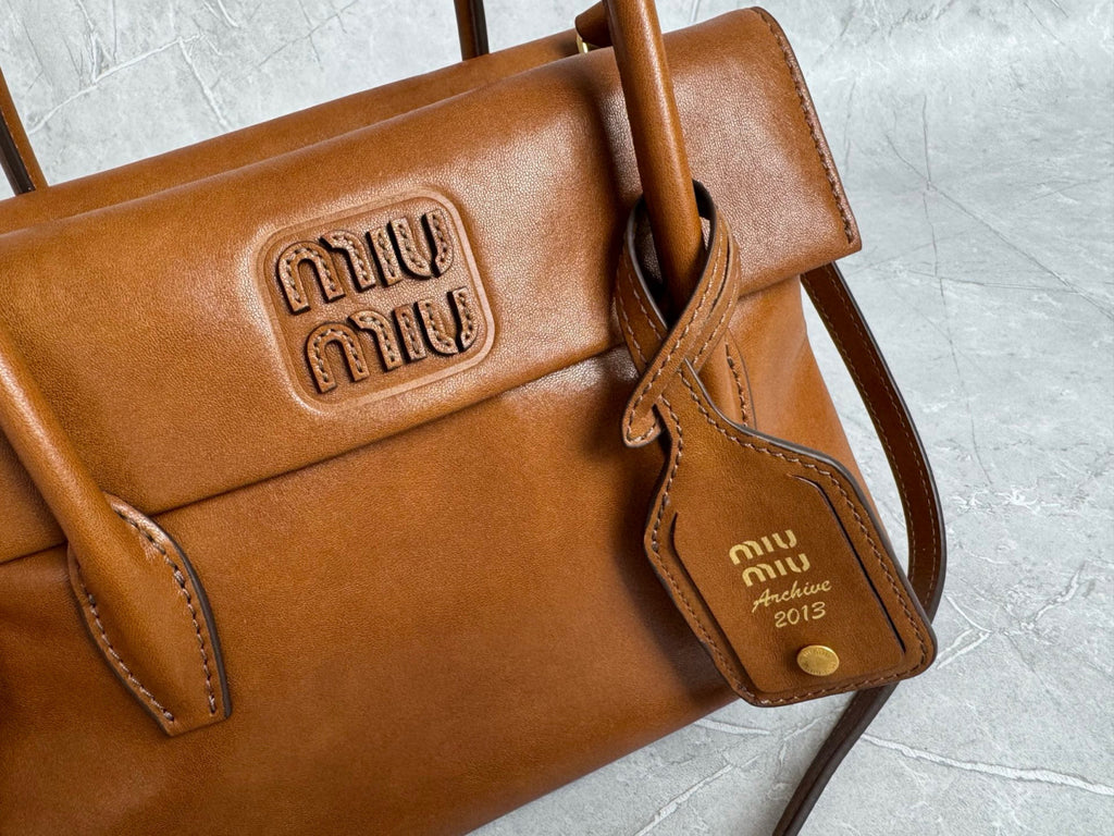 MiuMiu Jang Won-young Leather Double-sided flap Vintage handbag Shoulder bag bags #194095