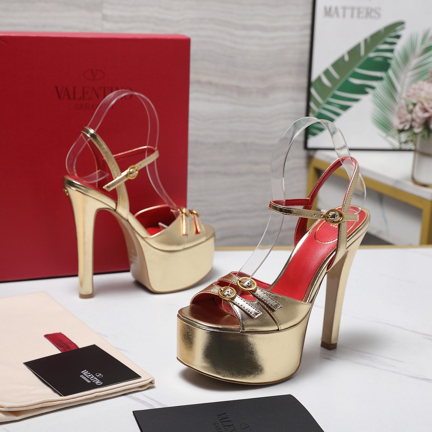 Valentino Round Toe Patent Leather High Heel Sandals 15.5CM #379994