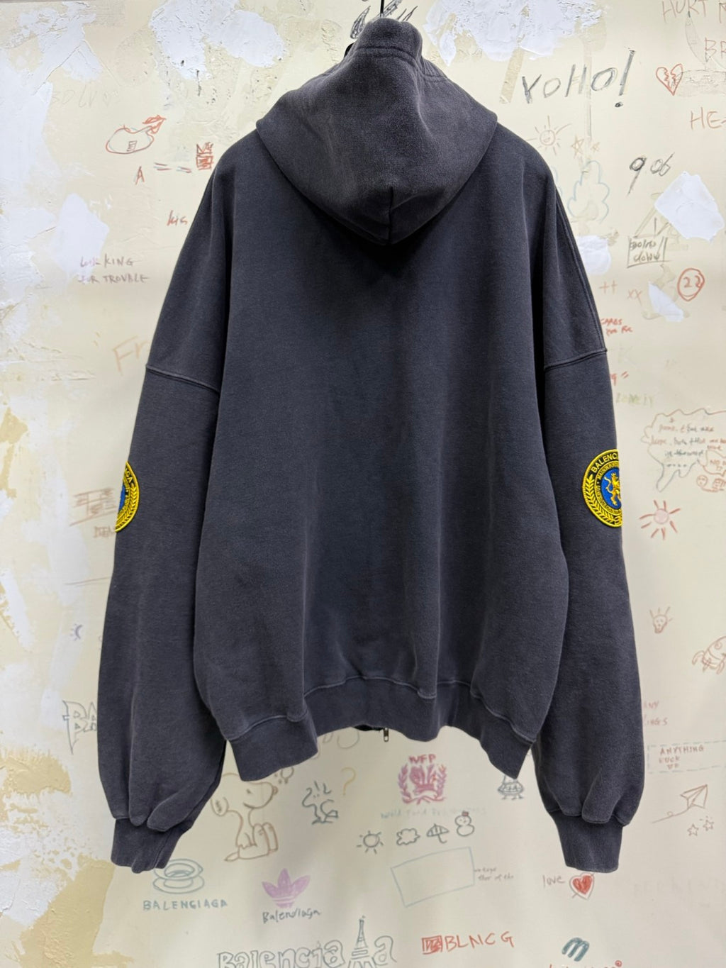 Balenciaga 25FW Hooded Zippered Short Jacket With Emblem Armband #333178