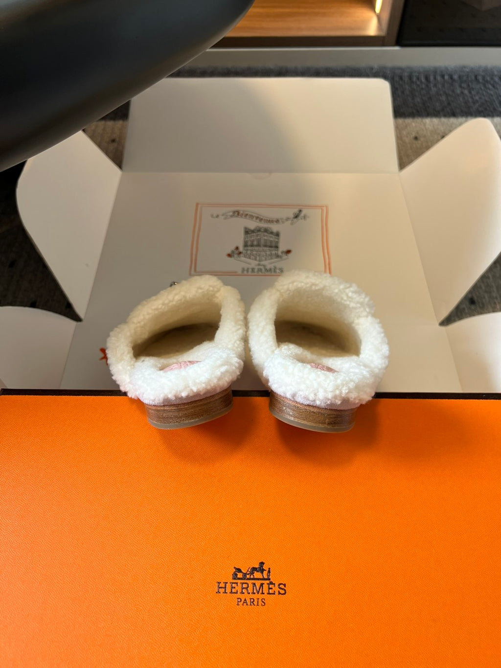 Hermes Women's Winter Suede Round-Toe Flat Half-Slip-On Shoes. Casual Solid Color Slip-On Slippers #81517