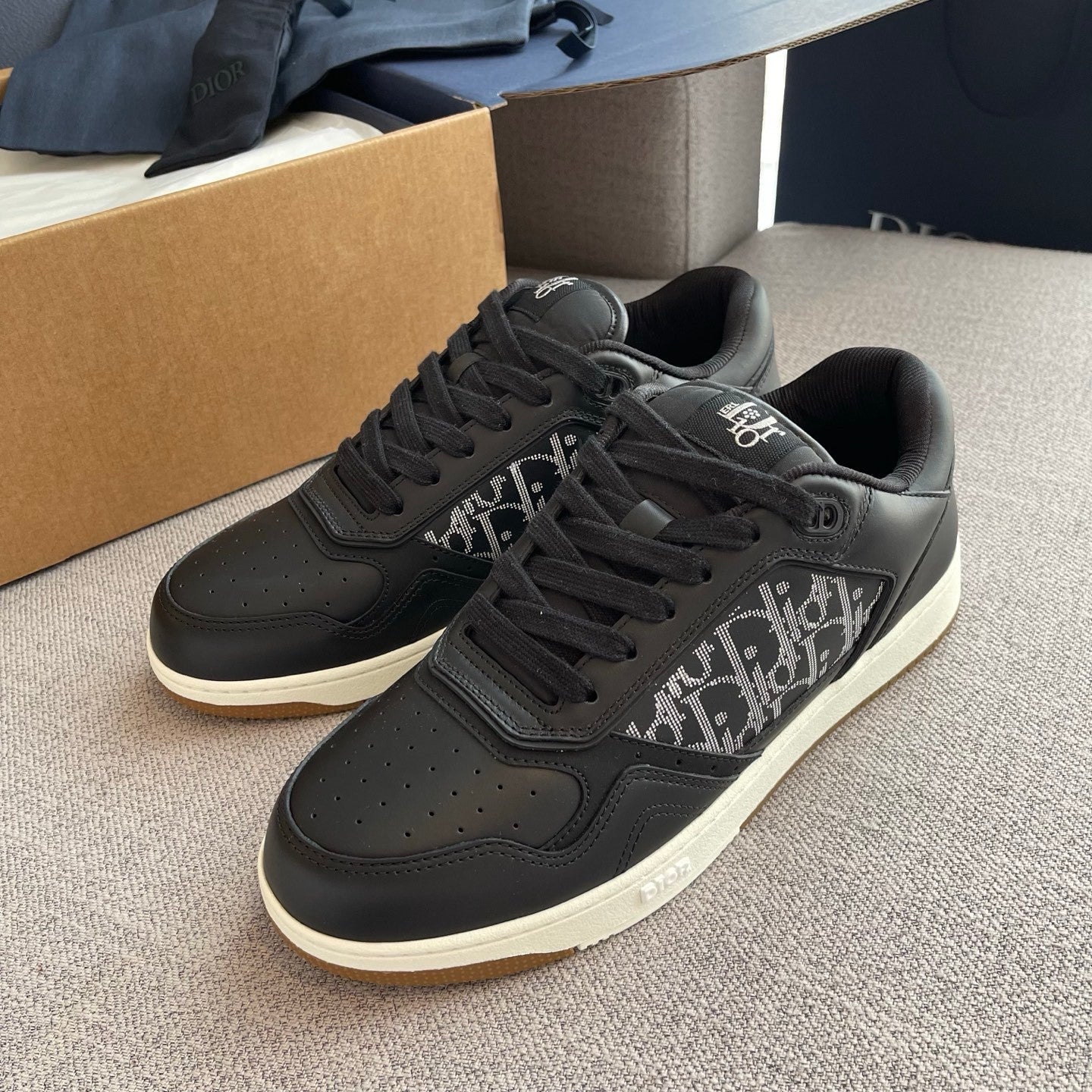 DIOR B27 Uptown Low-Top Sneaker Calfskin Dior Oblique Embossed Suede #376179