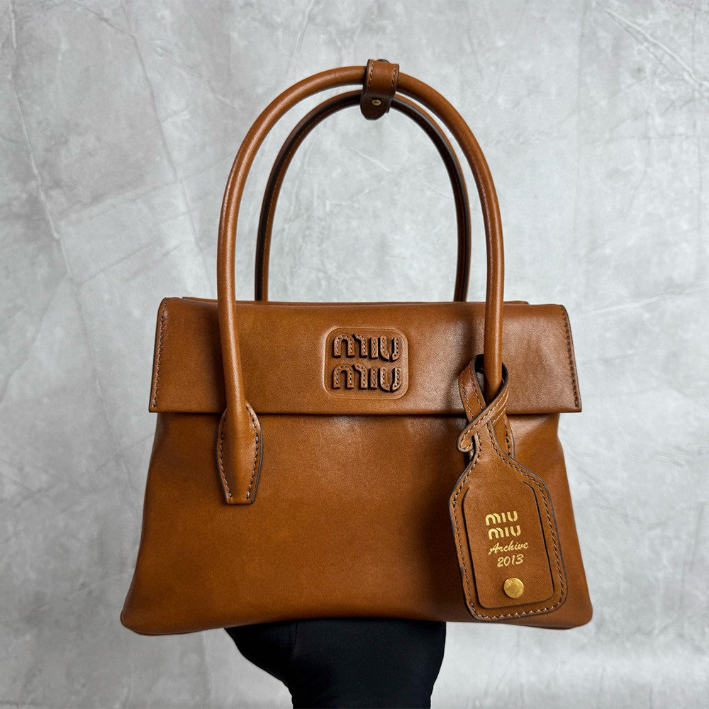 MiuMiu Jang Won-young Leather Double-sided flap Vintage handbag Shoulder bag bags #194095