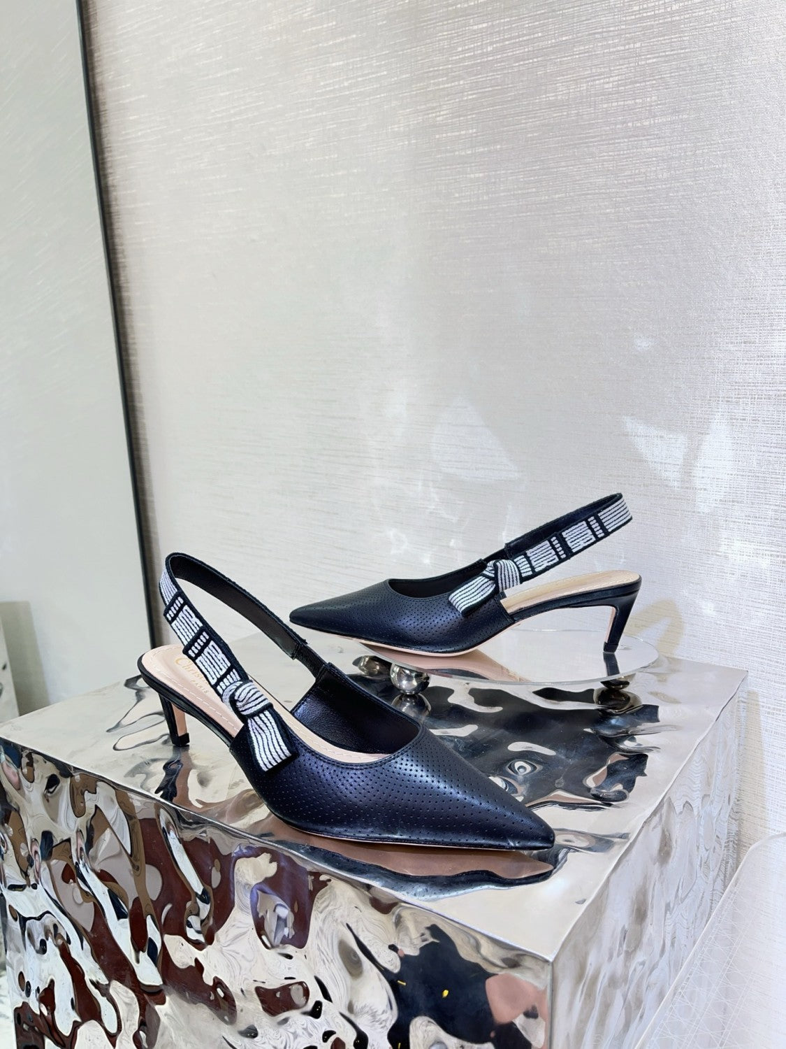 Dior Toujours Women's Summer Solid Color Pointed Toe Closed Toe Fine Heel Breathable Sheepskin Leather High Heel Shoes #77214