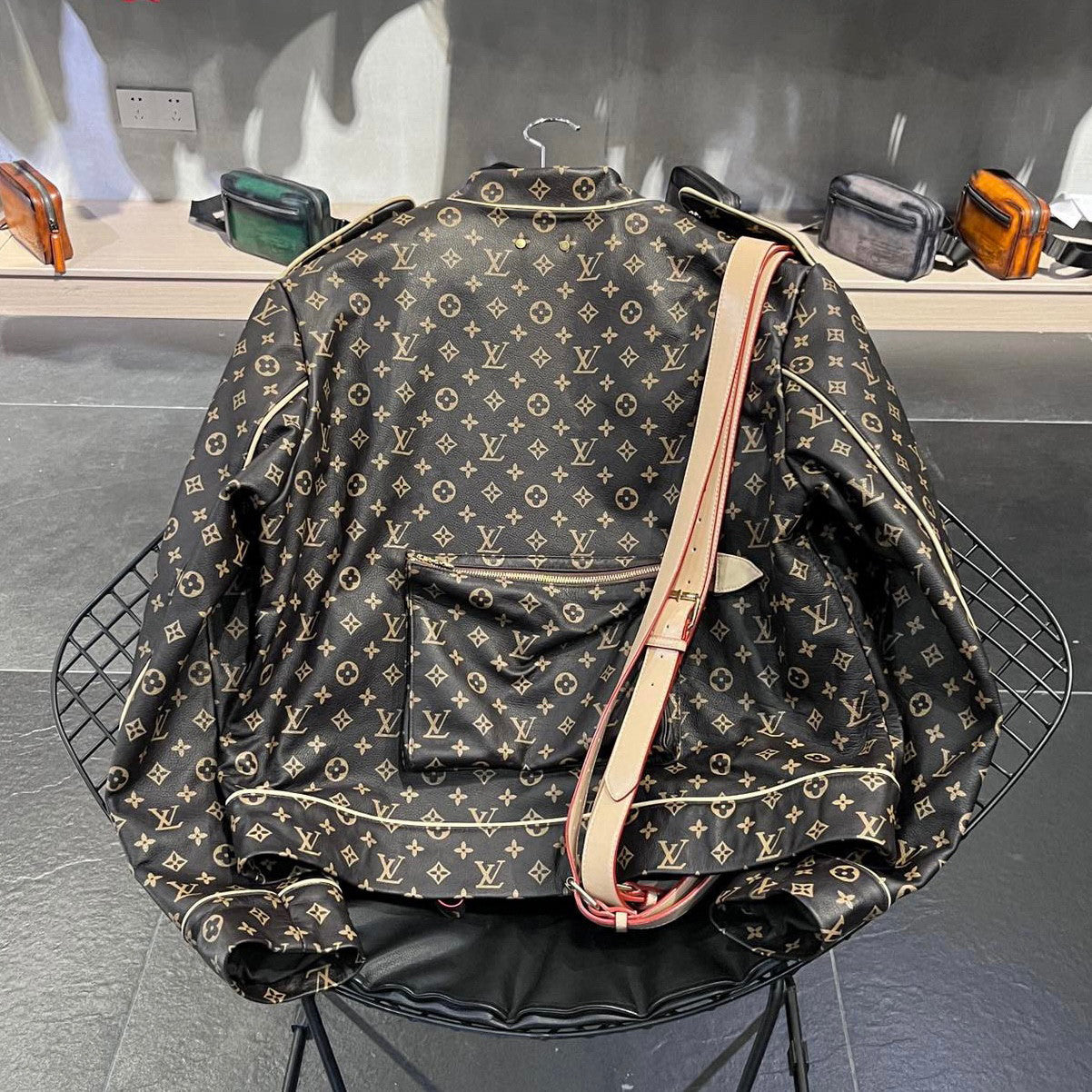 Louis Vuitton V-neck Leather Jacket With Multiple Pockets #96162