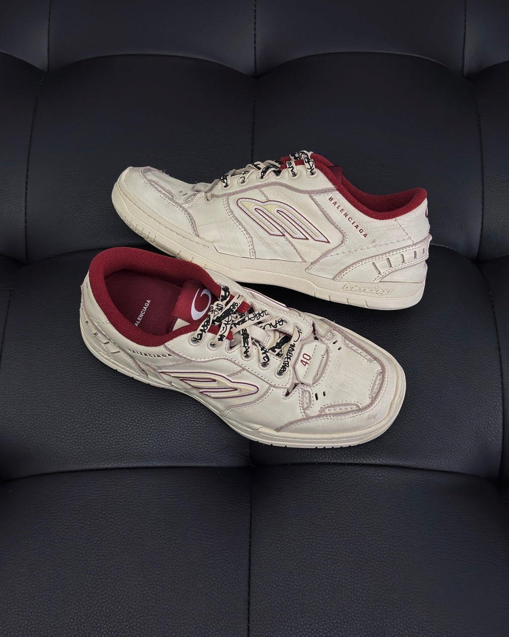 Balenciaga Hamptons Worn-Out Men's and Women's Solid Color Cowhide Leather and Polyester Low-Top Lace-Up Sneakers Shoes #77981
