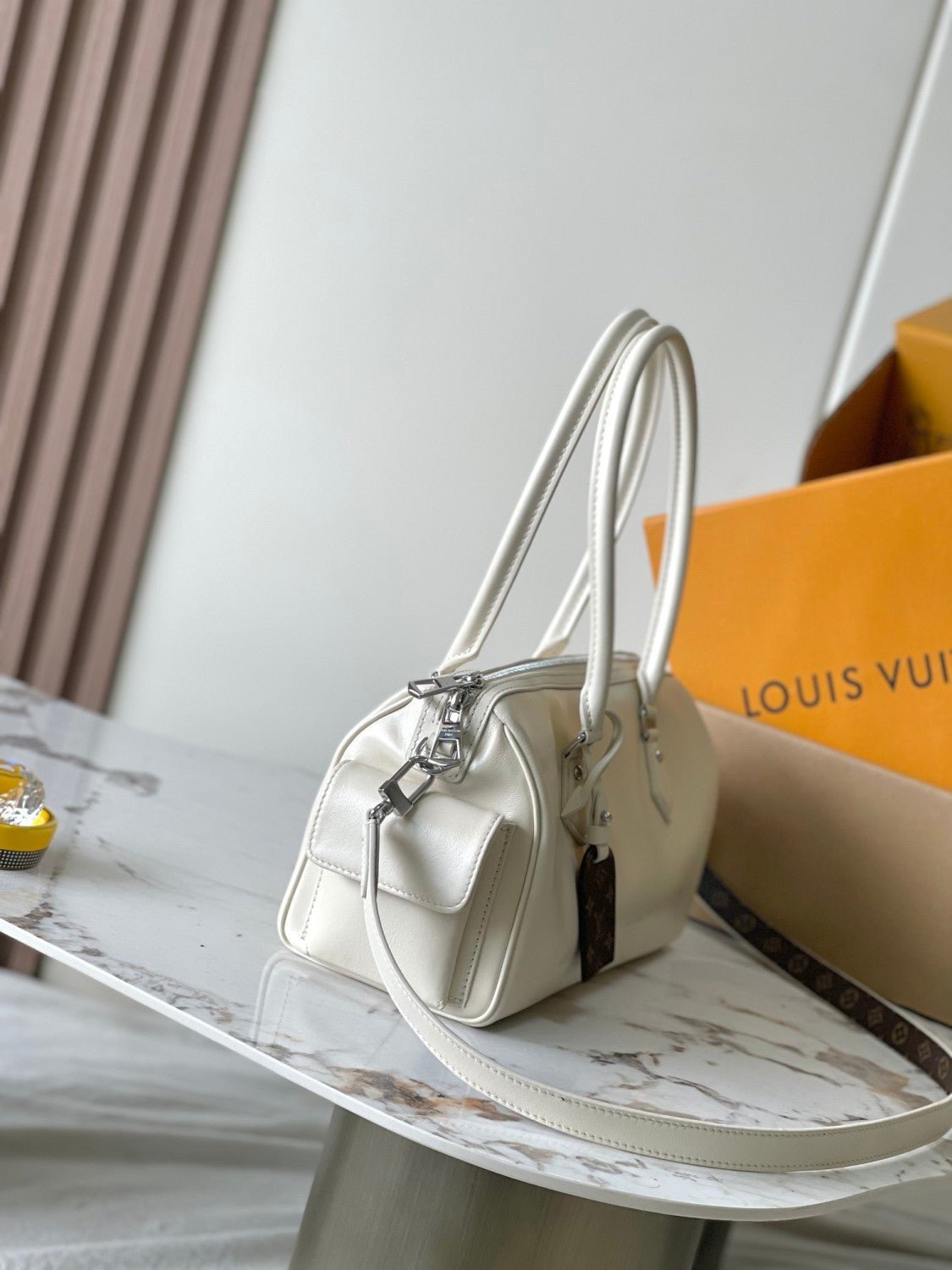 Louis Vuitton SPEEDY CARGO VIBE Women's Removable Shoulder Strap Solid Color Sheep Leather Shoulder Handbag Bag Bags #76285