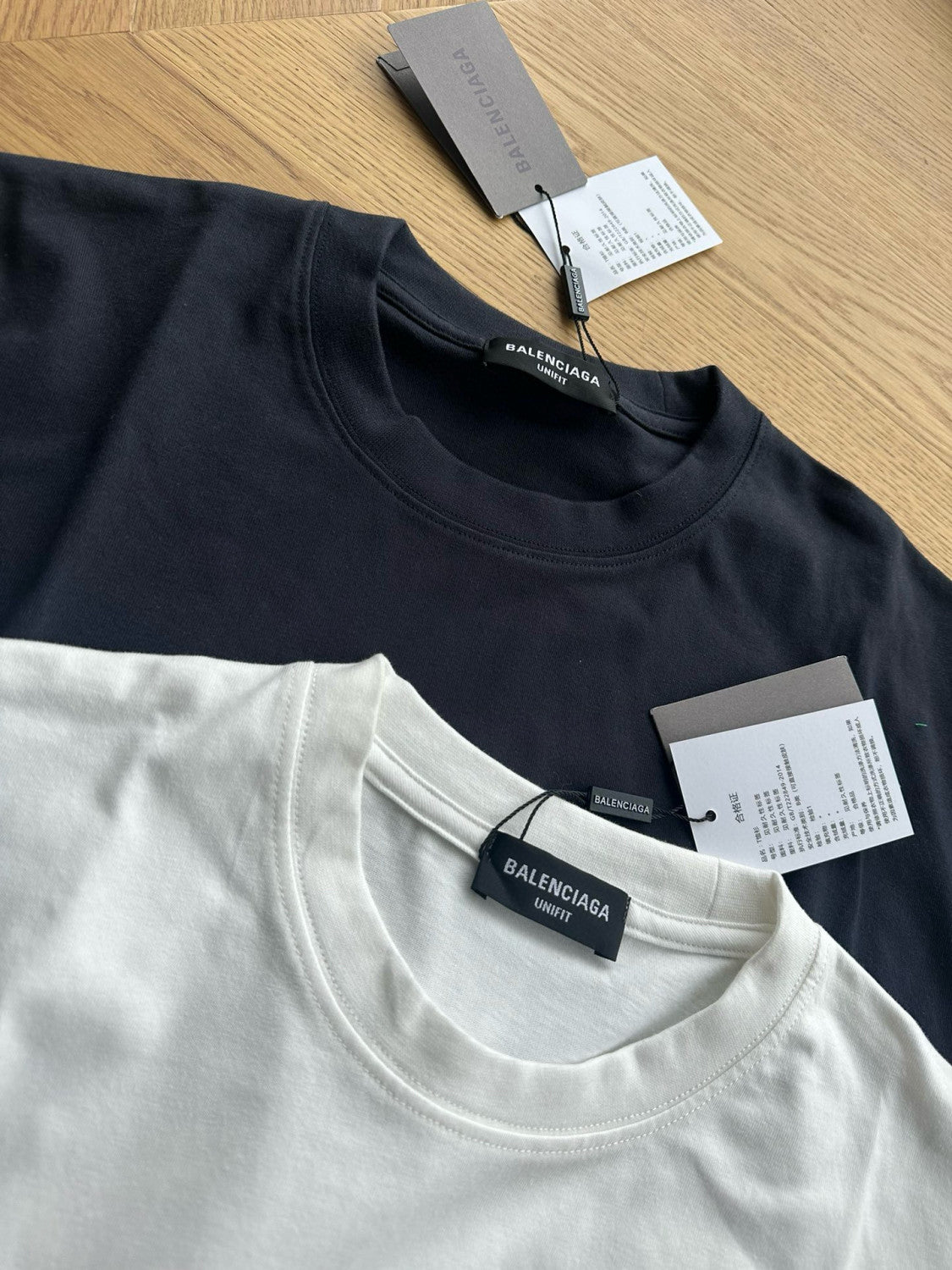 Balenciaga Paris Tropical Men's and Women's Black and White Vintage Plain Knit Medium Fit Short Sleeve T-Shirt #99154