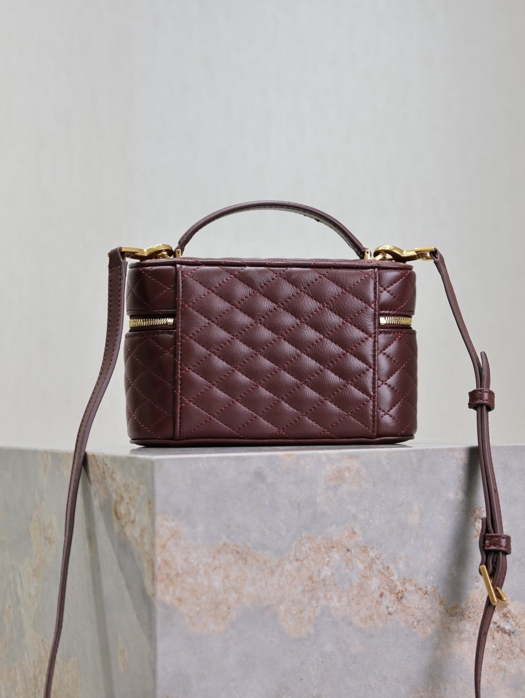SAINT LAURENT GABY VANITY BAG Ladies Solid Color Detachable Adjustable Shoulder Strap Lambskin Shoulder Handbag Cosmetic Bag #76574