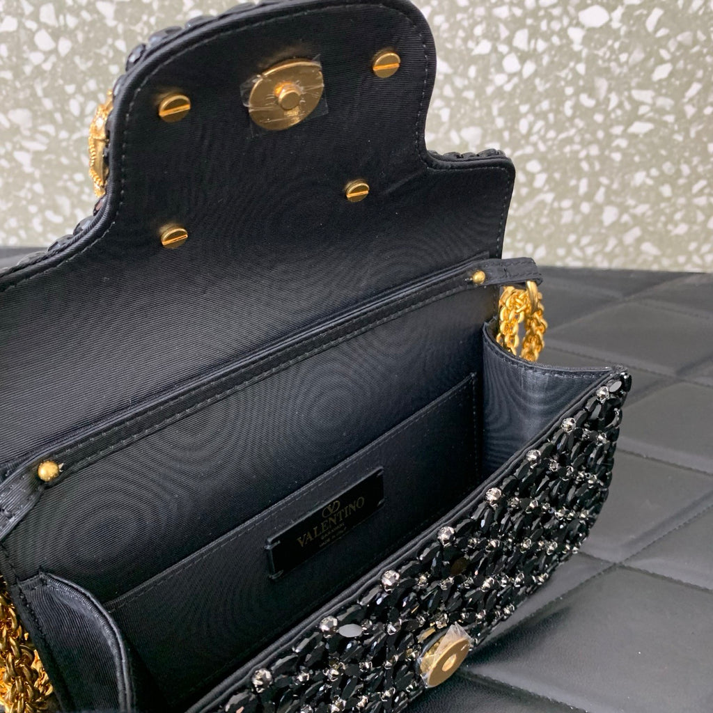 Valentino Imitation Crystal Decoration V Logo Signature Handbag #333601
