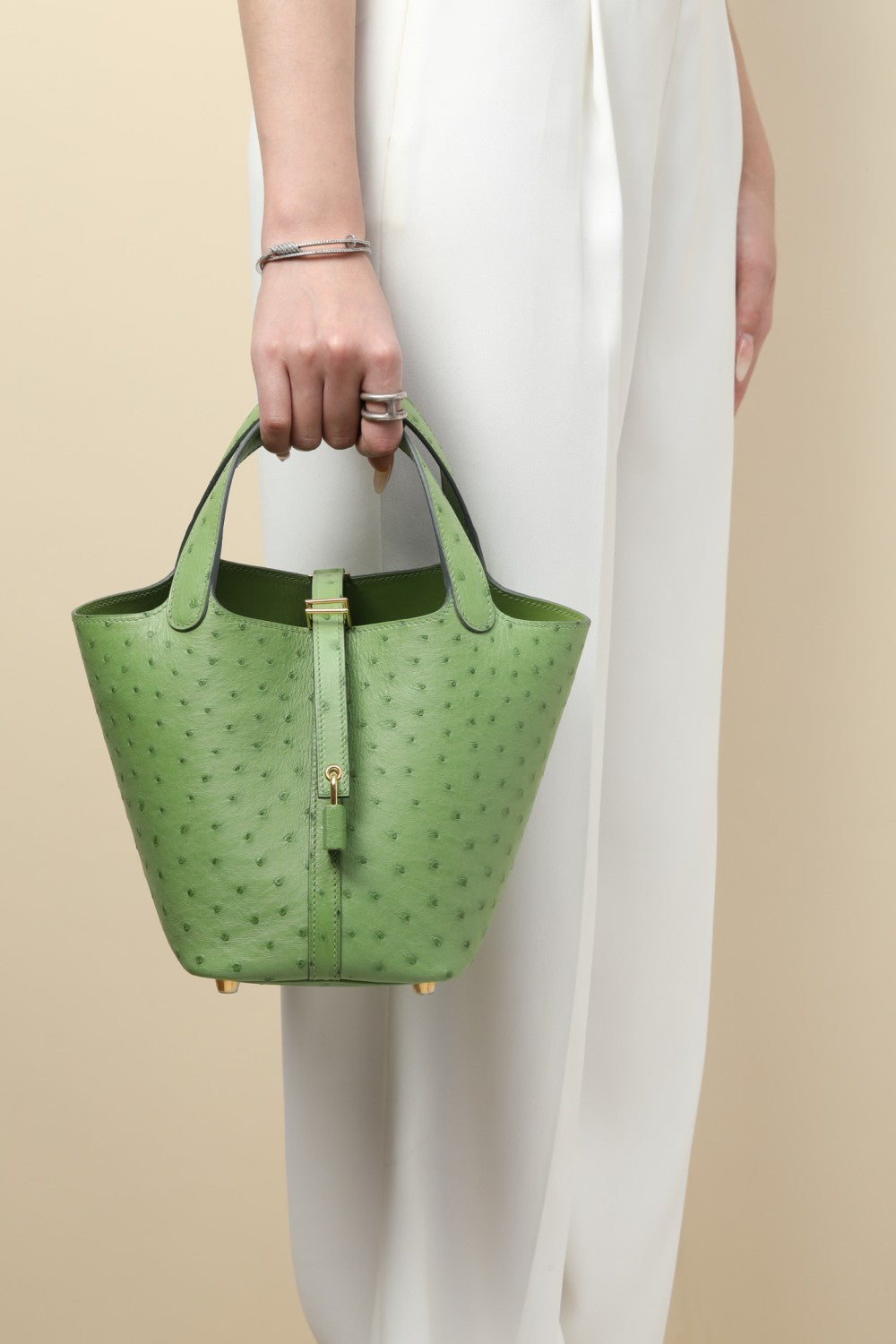 Hermes Picotin Lock CL18 Silver Buckle Ostrich Leather 80 Pearl Gray Cabbage Basket Bucket Bag Tote Women's Elegant Banquet Bags Ngvp #2431