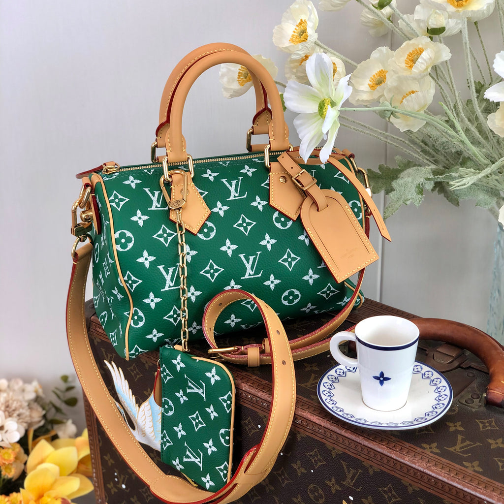 Louis Vuitton Women's Fashion Classic Grass Green Logo Zipper Closure Leather Shoulder Bag Handbags In Small Medium And Large Sizes Crossbody Bag Bags #78661