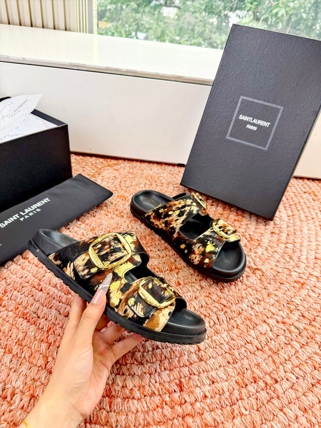 Saint Laurent Ysl Logo Beach Slippers #379498