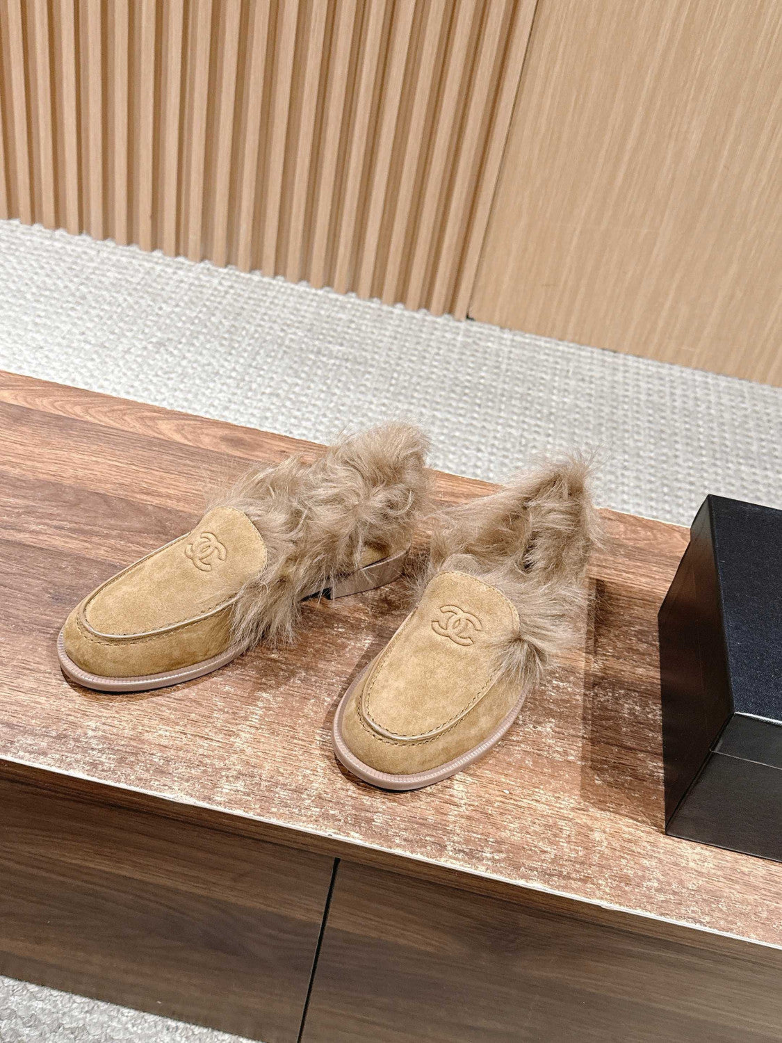 Chanel Moccasins Suede Kidskin Shearling Lambskin Brown #334371