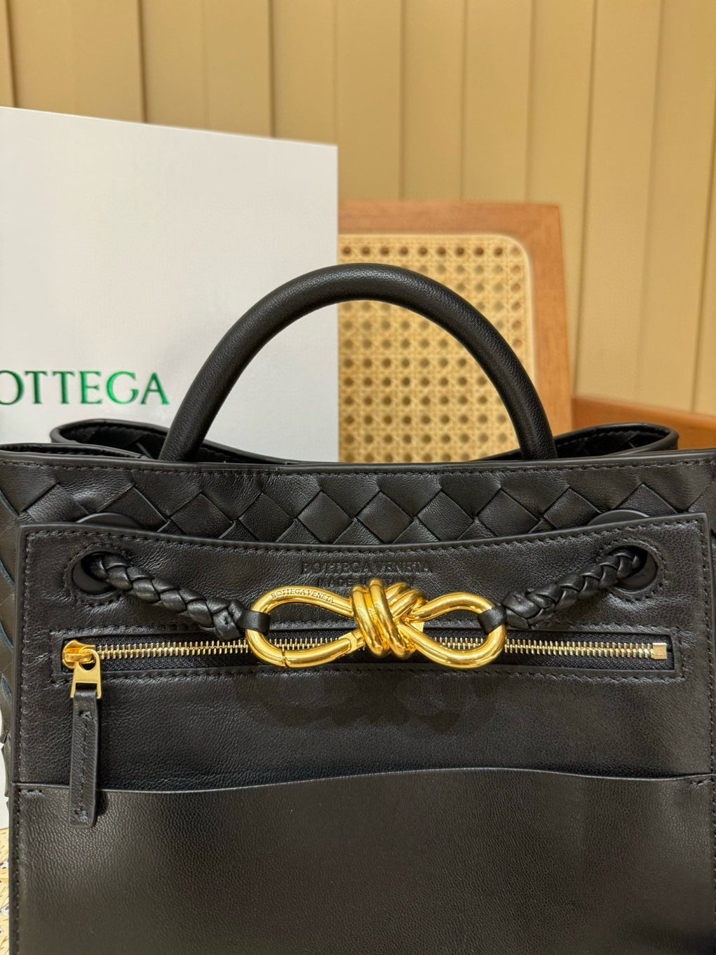 Bottega Veneta Andiamo Women's Fashion Classic Solid-Color Knitted Magnetic Snap Closure Leather Small Shoulder Bag Tote Bag Bags 766014VCPP12273 #79111