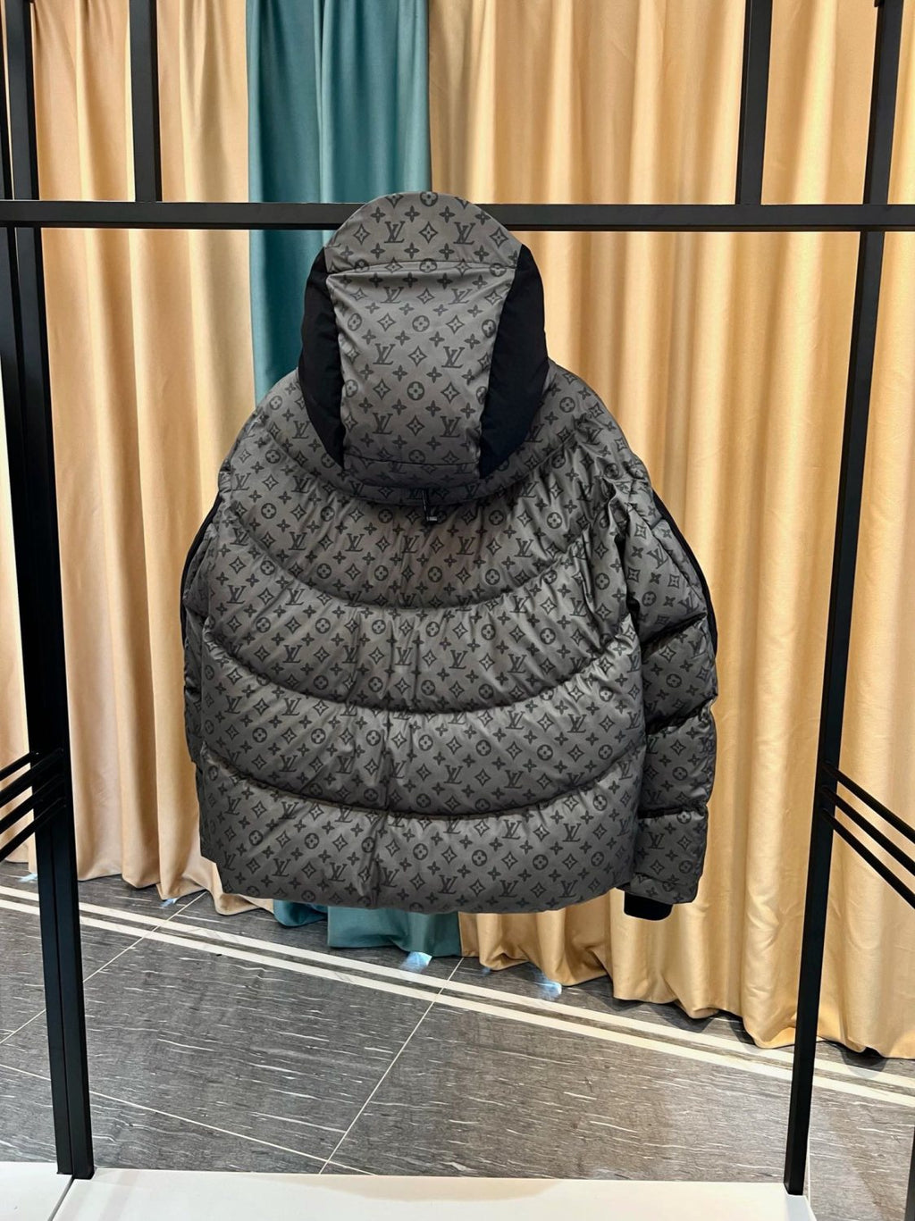 Louis Vuitton Men's Autumn and Winter Letter Printing Splicing Nylon Waterproof Fabric Warm Feeling Color Changing Hooded Zipper Long Sleeve Puffer Down Jacket #74186