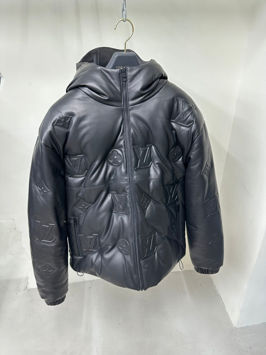 Louis Vuitton Men's Autumn and Winter Solid Color Embossed Printed Hooded Zipper Long Sleeve Puffer Down Jacket #75245