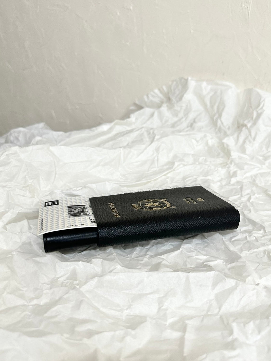 Balenciaga Men's Solid Color Alphabet Logo Embossed Lambskin Passport Case Wallet Cell Phone Bag Bags #195349