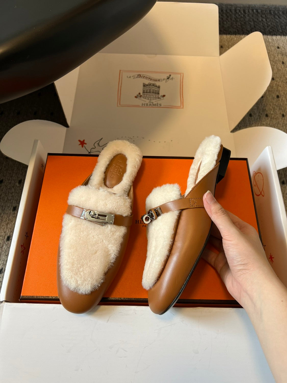 Hermes Women's Winter Head-Covering Half-Support Shoes Casual Solid Color Oz Flat Mule Slippers #81518