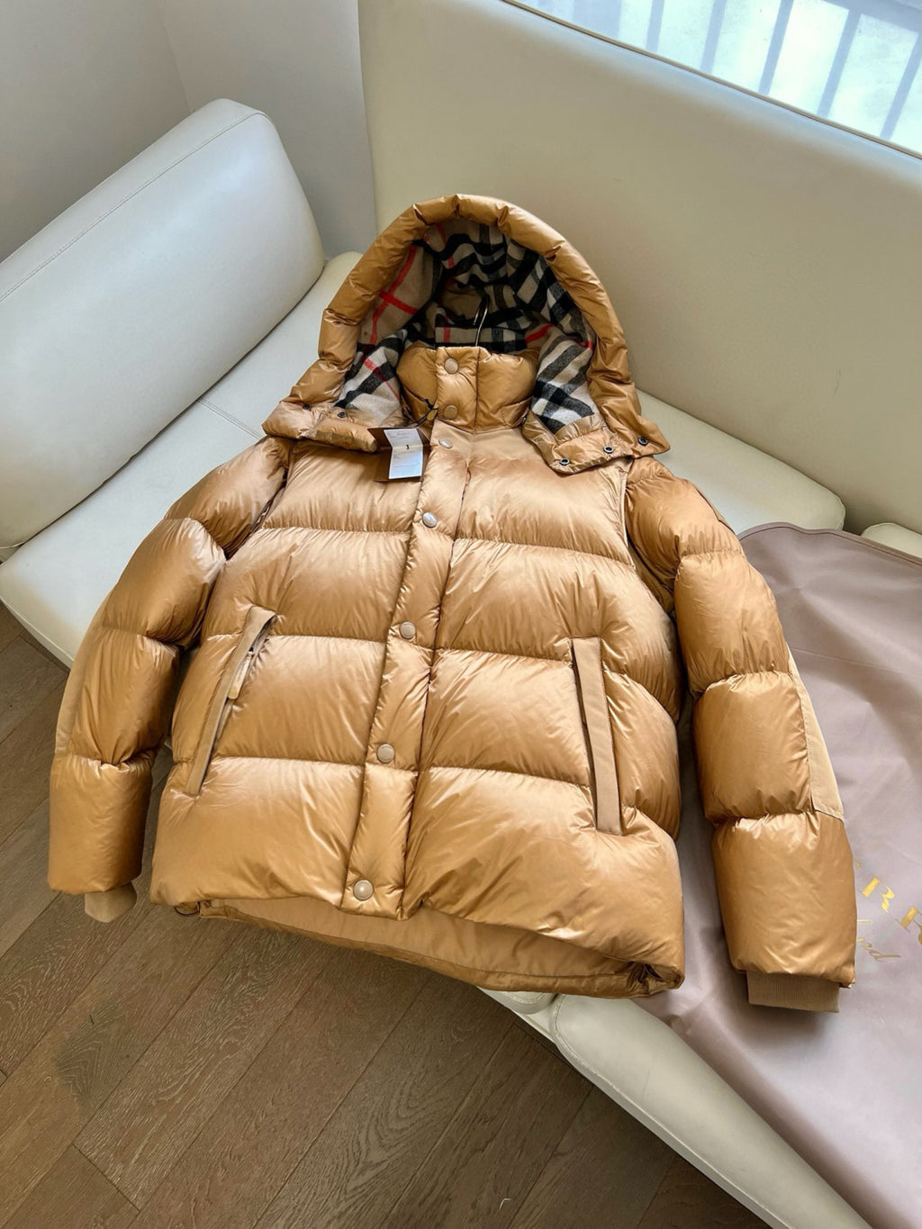 Burberry Men's And Women's Winter Single Breasted Zip Up Detachable Sleeve Nylon Puffer Down Jacket #97742