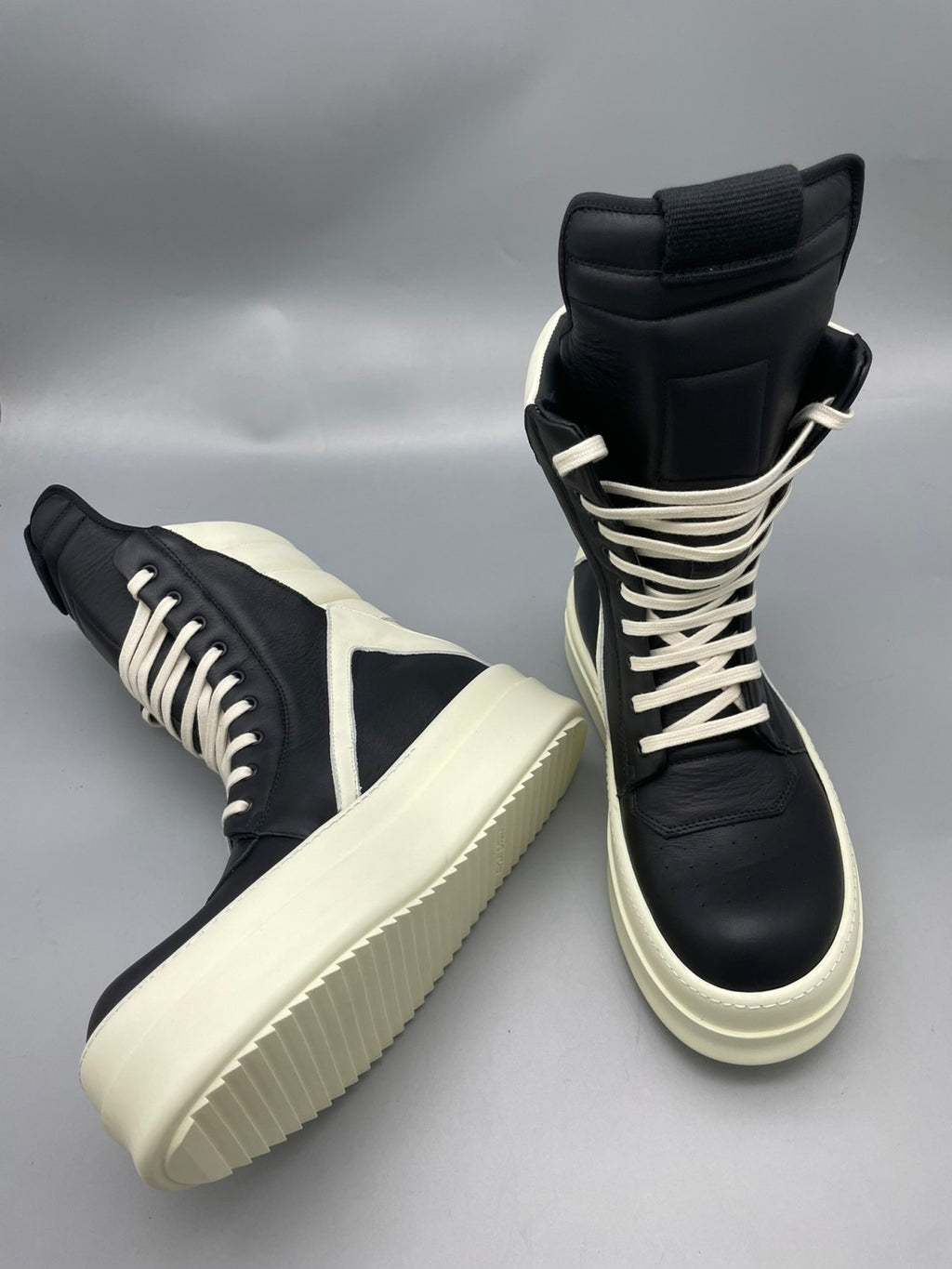 Rick Owens Men's And Women's Black And White Inverted Triangle High Top Lace Up Cowhide Shoes #77917