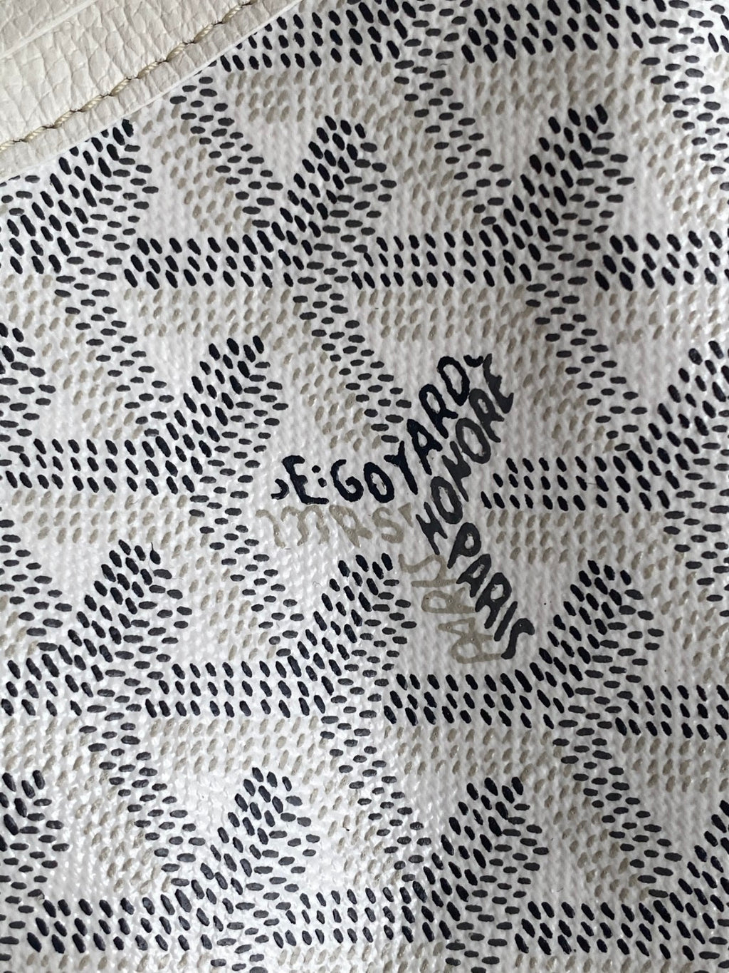 GOYARD Women's Petit Flot Mini Bucket Bag Logo Printed Drawstring Closure Shoulder Handbag Bag Bags PEFLOTMINTY10CL10P #81295