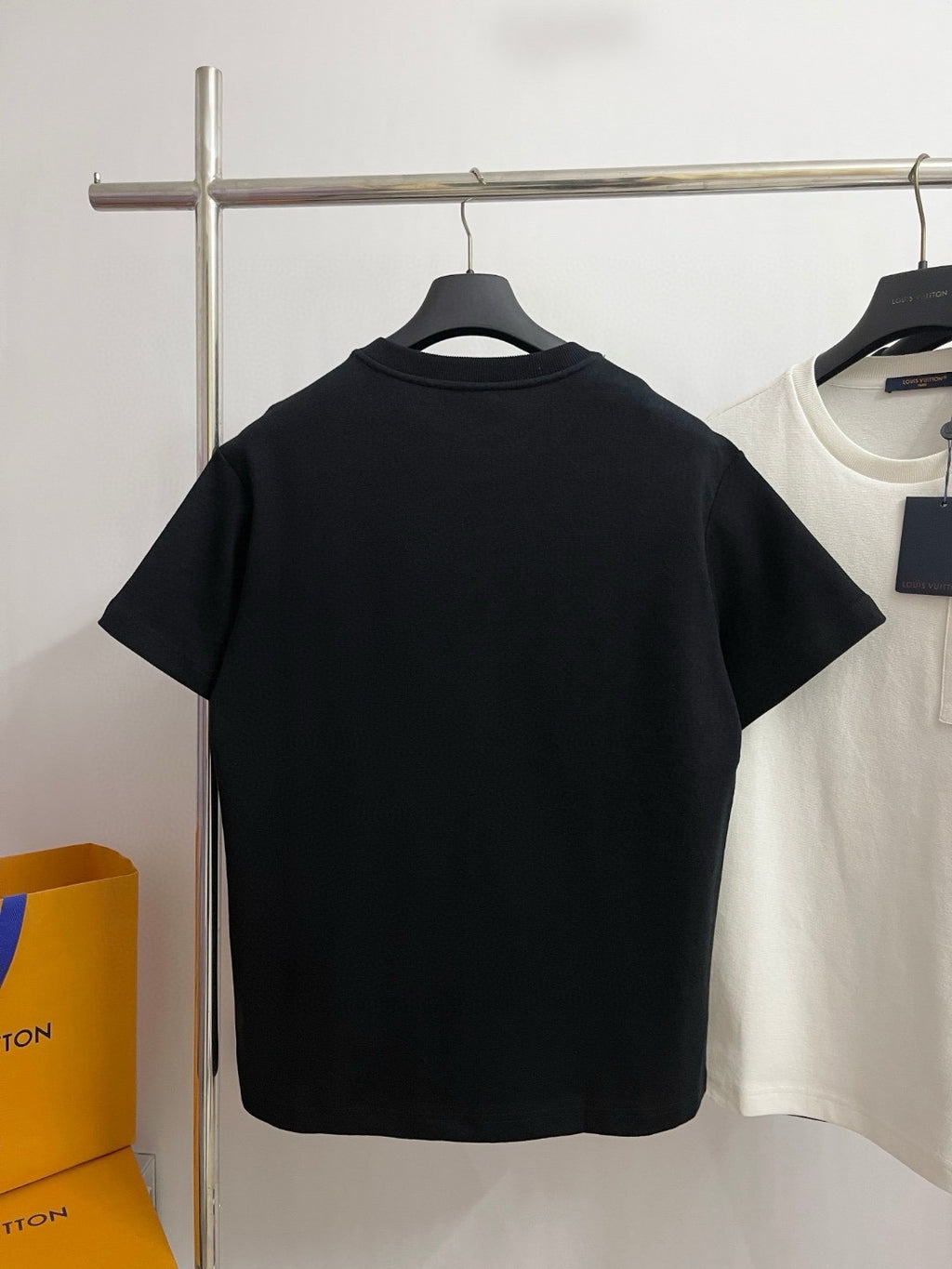 Louis Vuitton Men's Summer Solid Color Sleeve Cotton Round Neck Short Sleeve T-Shirt #76419