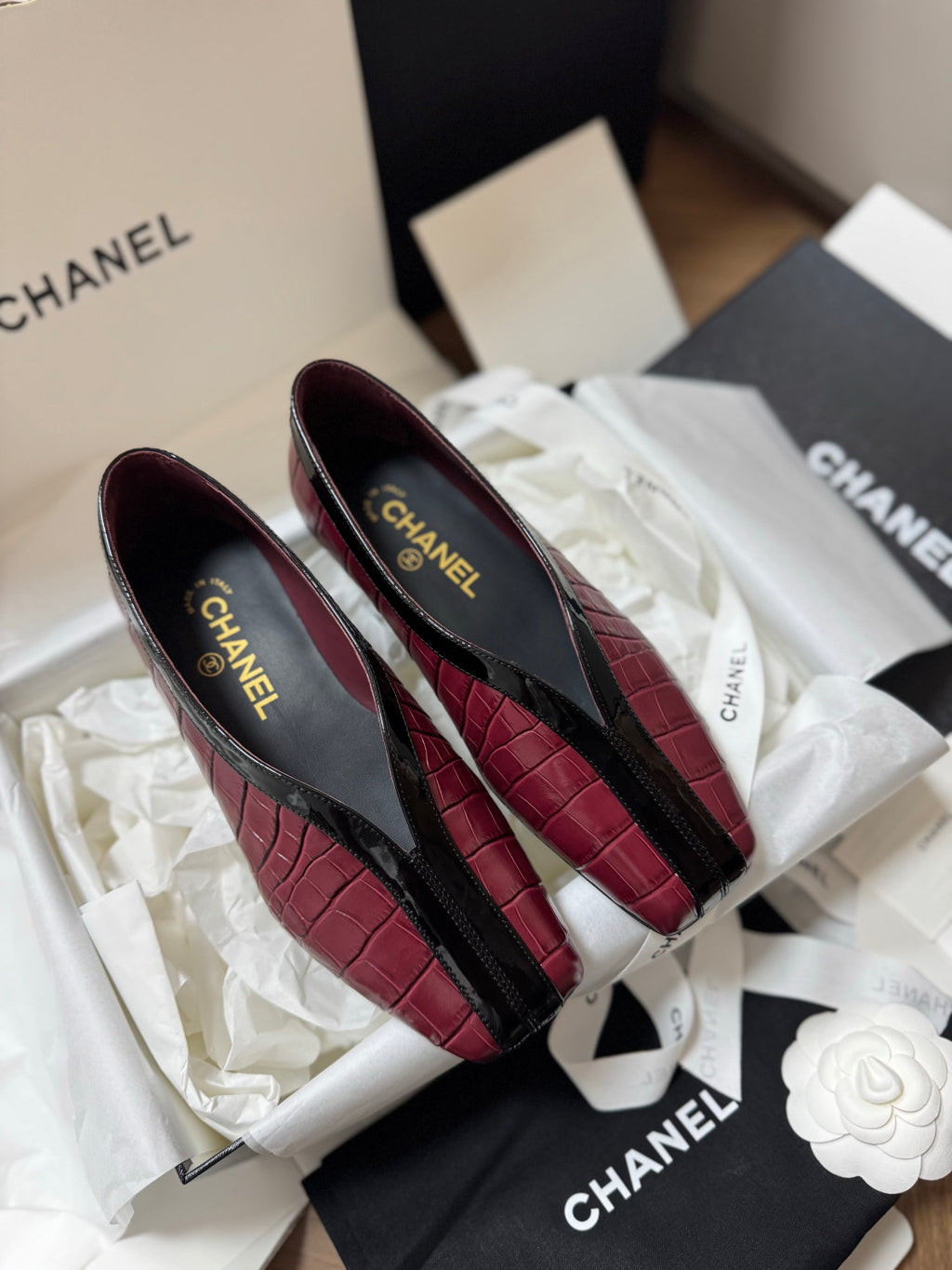 Chanel Ballet Flats Crocodile Embossed Calfskin Patent Calfskin Black #379481