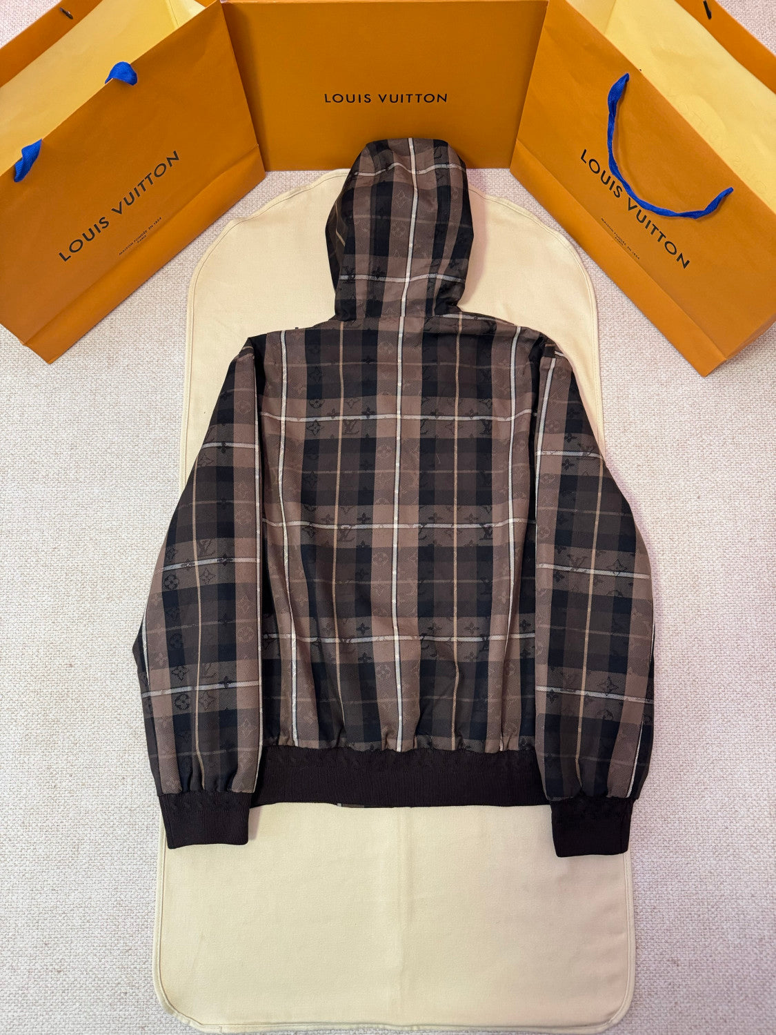 Louis Vuitton Tailored Hooded Blouson 1AIJQ8 #334997